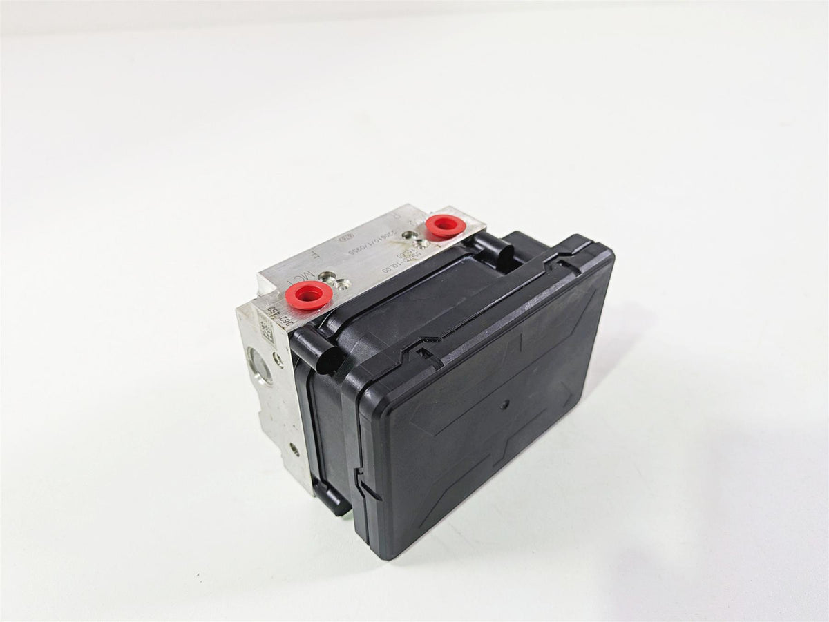 2023 Suzuki GSX1300 RR Hayabusa Abs Brake Pump Unit Module 55610-10L00 {{ shop.shopifyCountryName }} - Mototech271