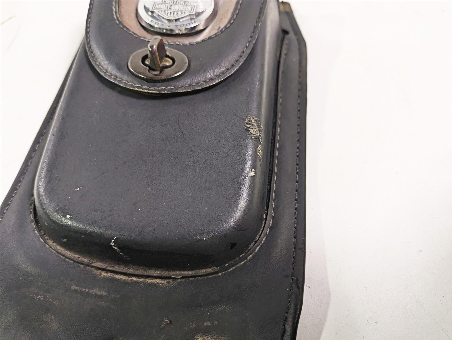 2008 Harley FLSTC 105TH Softail Heritage Fuel Gas Tank Center Bag 91135-09 {{ shop.shopifyCountryName }} - Mototech271