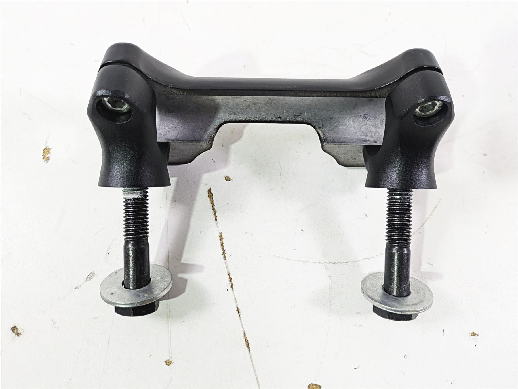 2019 Indian Chieftain Limited Black Handlebar Holder Risers 5139656 5639269 {{ shop.shopifyCountryName }} - Mototech271