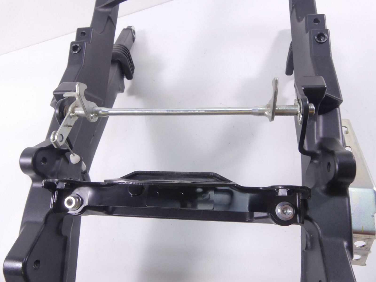 2019 Yamaha VMX17 V-Max 1700 Rear Subframe Sub Frame + Seat Lock 2S3-21190-00-00 {{ shop.shopifyCountryName }} - Mototech271