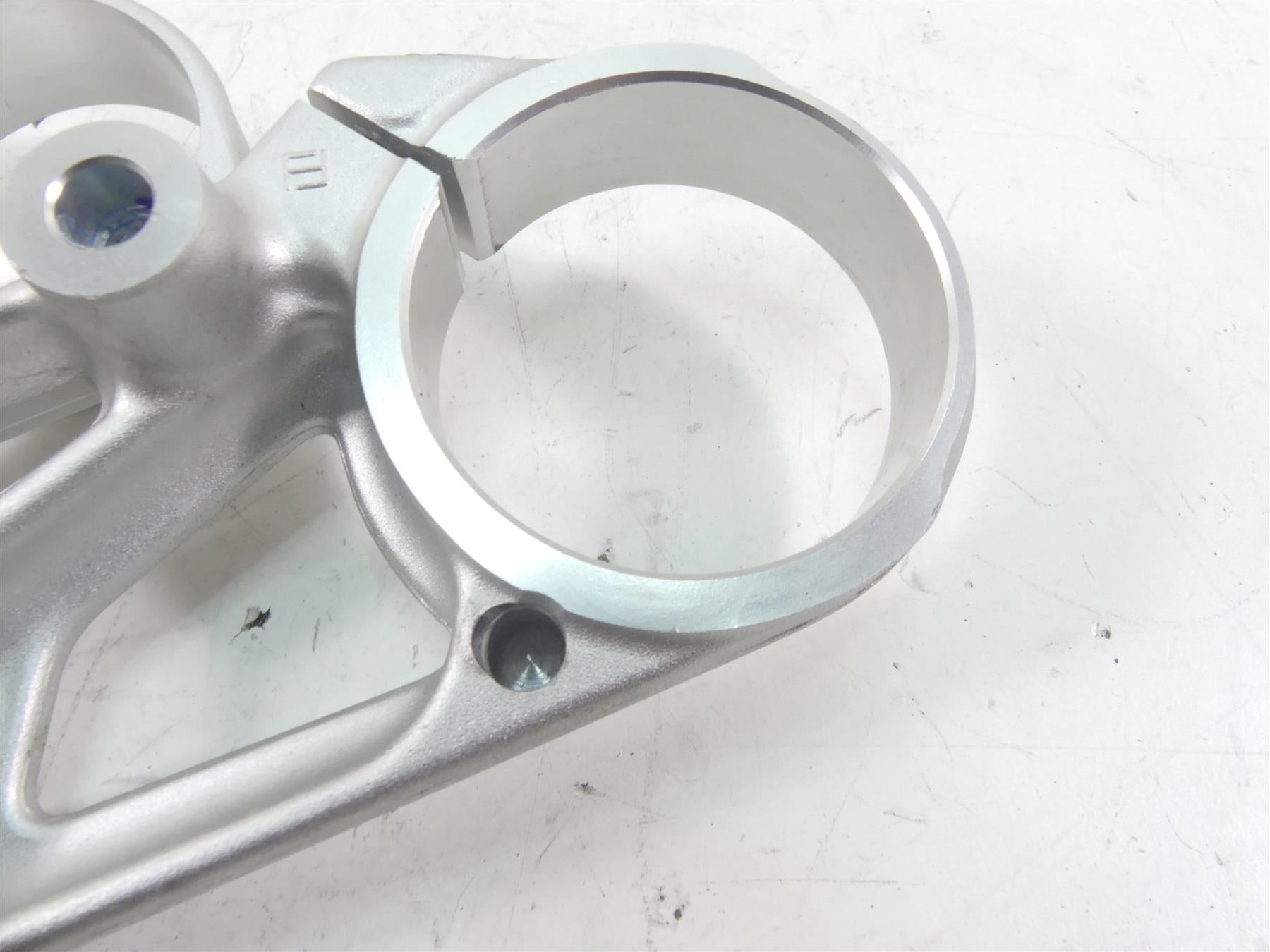 2012 BMW S1000RR K46 Upper Triple Tree Steering Clamp 31427713161 {{ shop.shopifyCountryName }} - Mototech271