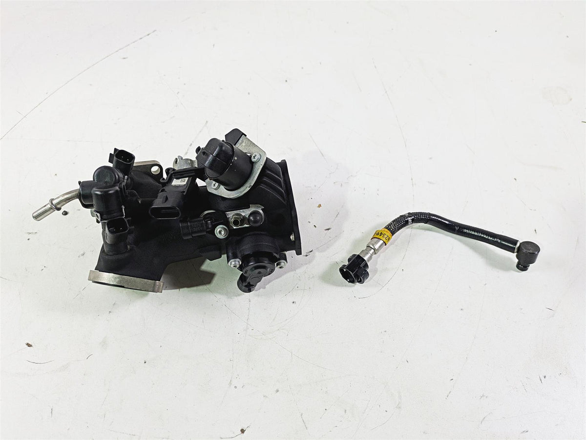 2015 Harley FXDL Dyna Low Rider Throttle Body Fuel Injectors 27708-10A {{ shop.shopifyCountryName }} - Mototech271