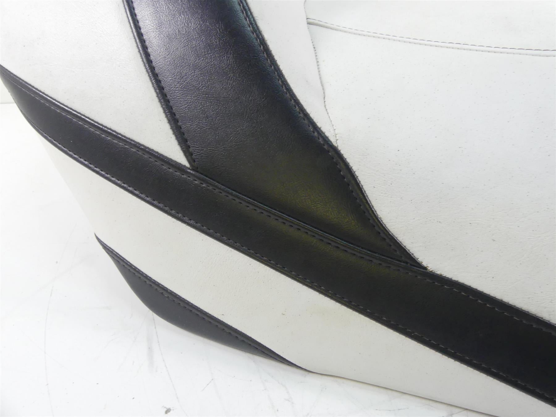 2018 Yamaha Waverunner VX 1800 Cruiser Front Seat Saddle F2X-U371A-60-00-80 {{ shop.shopifyCountryName }} - Mototech271