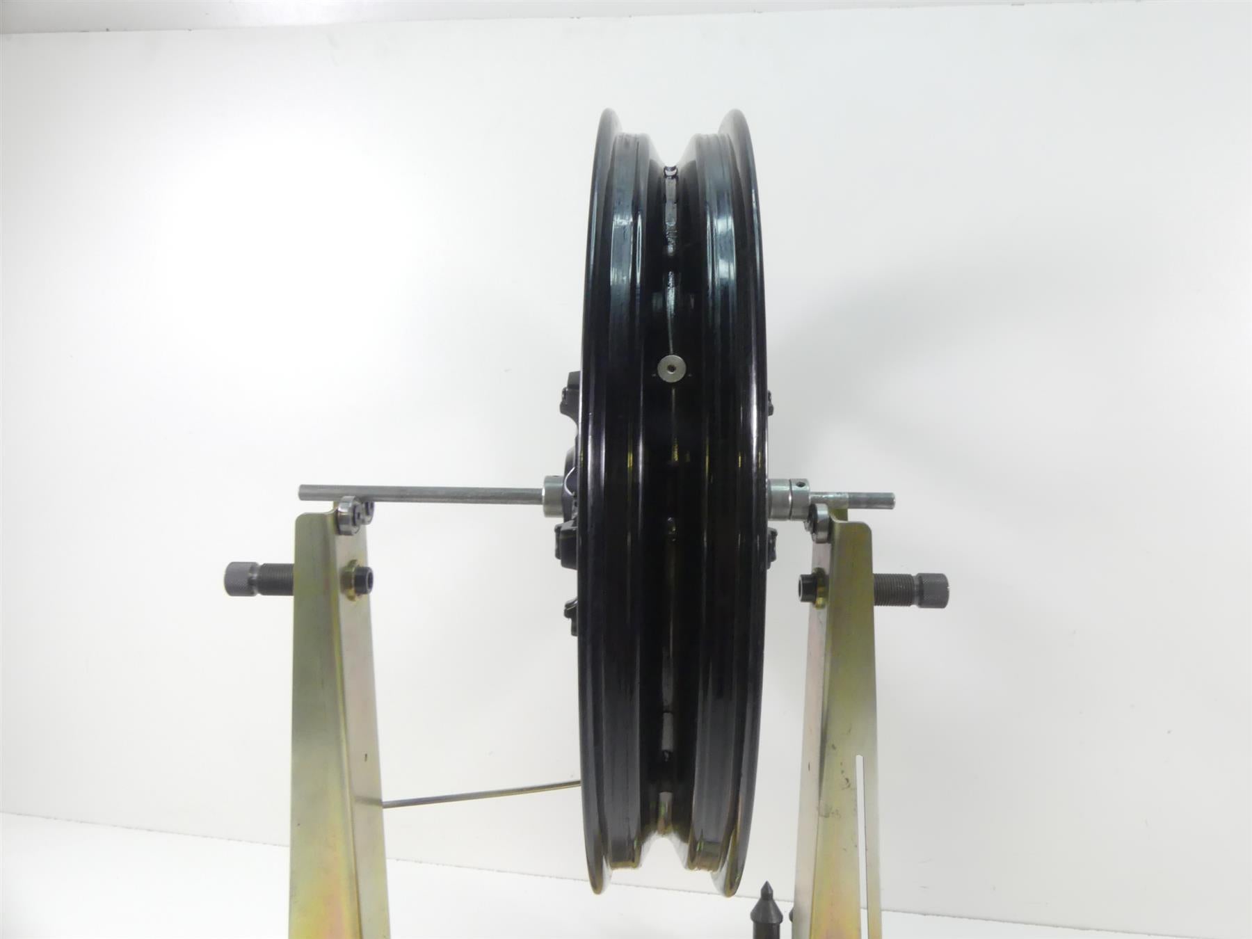 2016 Harley FXDLS Dyna Low Rider Front Wheel Rim 19x.25 -Read 43300449 {{ shop.shopifyCountryName }} - Mototech271