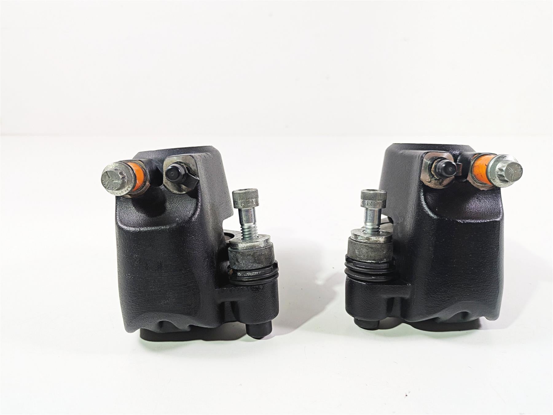 1999 Harley Touring FLHTCUI E-Glide Front Brake Caliper Set 44023-83C 44046-84C {{ shop.shopifyCountryName }} - Mototech271