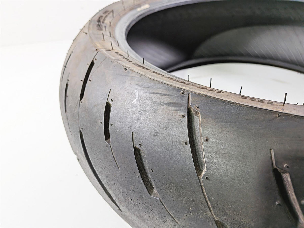 Used Motorcycle Rear Tire Dunlop 190/55R17 GPR-300 Sportmax DOT 1524 45067876 {{ shop.shopifyCountryName }} - Mototech271