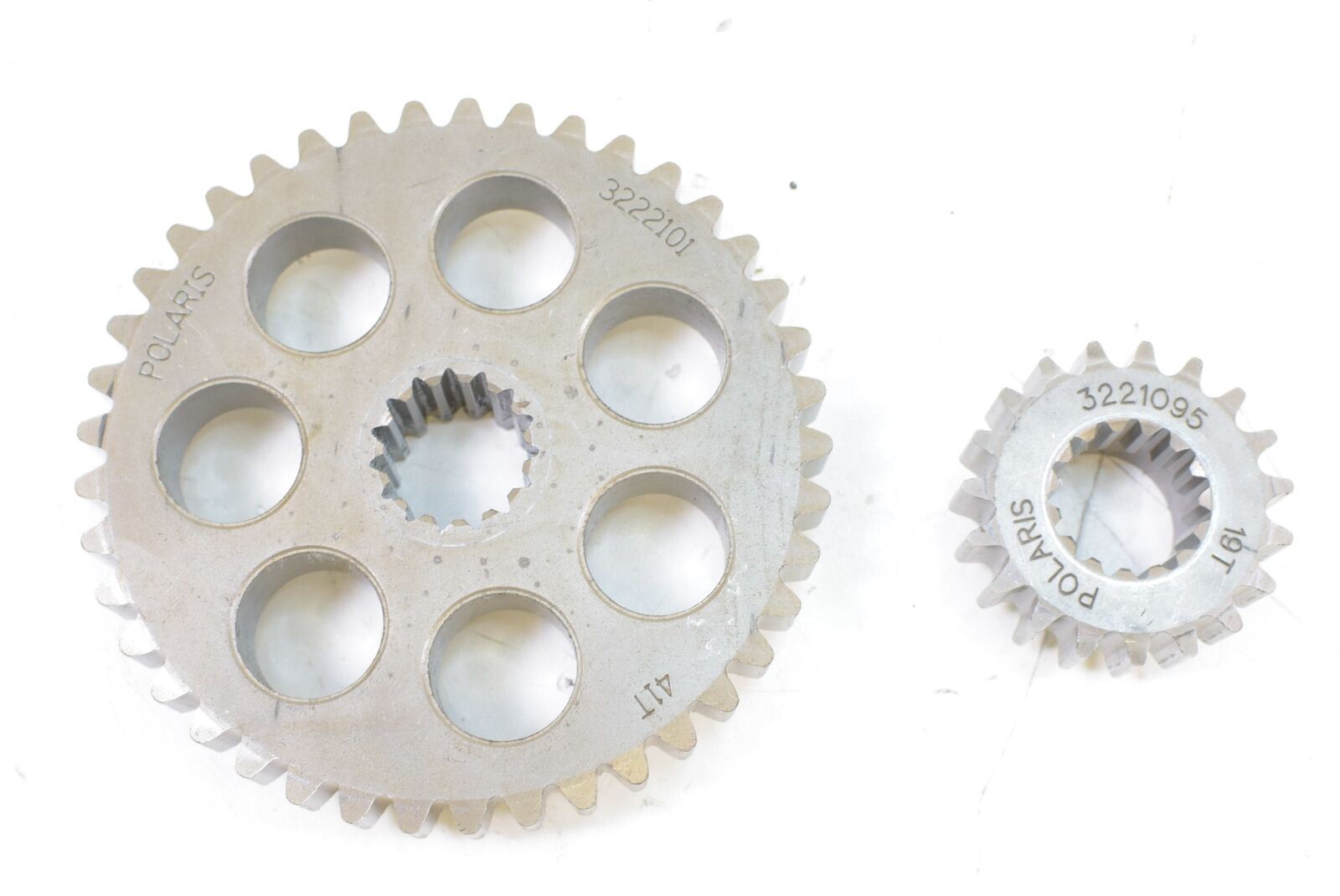 2010 Polaris Dragon RMK 800 S10PG8ESA Chain Gears Case Secondary Drive 5136088 {{ shop.shopifyCountryName }} - Mototech271