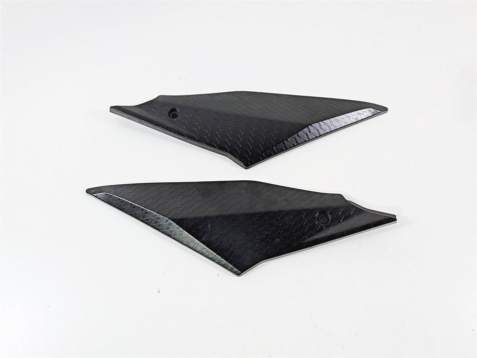 2016 Yamaha YZF R1 RN32 Left Right Gas Tank Cover Fairing 2CR-24129-00 {{ shop.shopifyCountryName }} - Mototech271