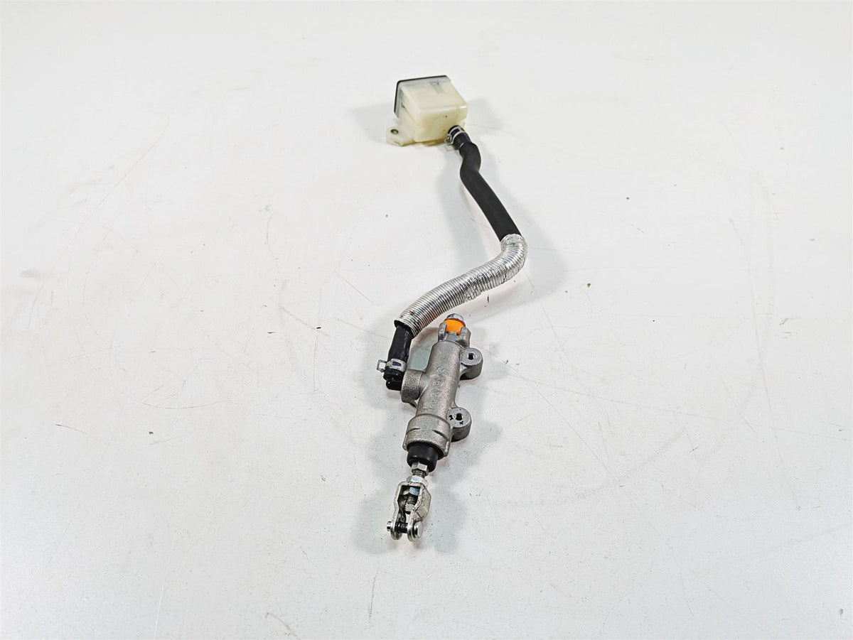 2016 Suzuki M109R VZR1800 Rear Brake Master Cylinder 69600-48G00 {{ shop.shopifyCountryName }} - Mototech271