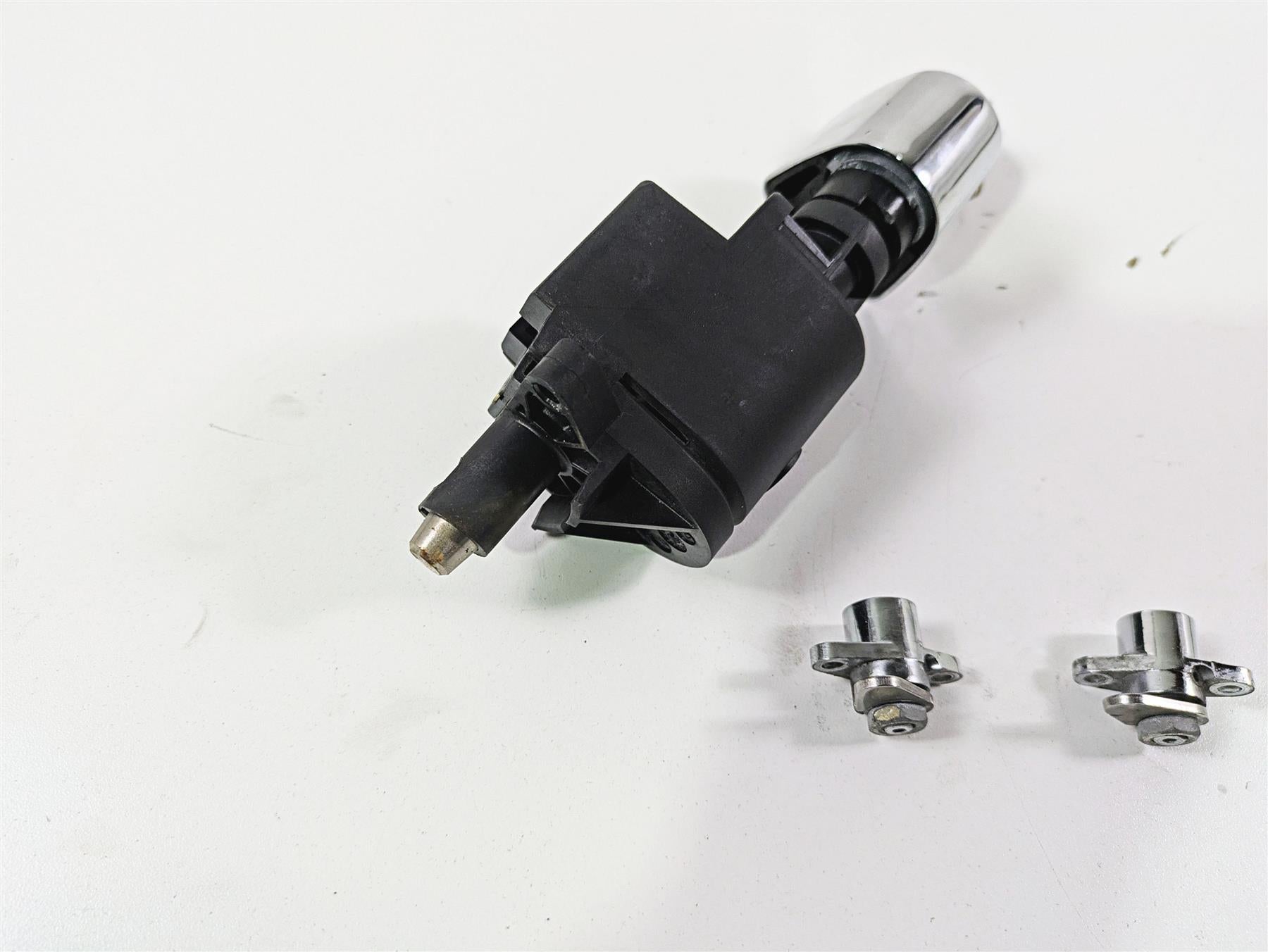 2009 Harley Touring FLHX Street Glide Ignition Switch Key Lock Set 71572-06 {{ shop.shopifyCountryName }} - Mototech271