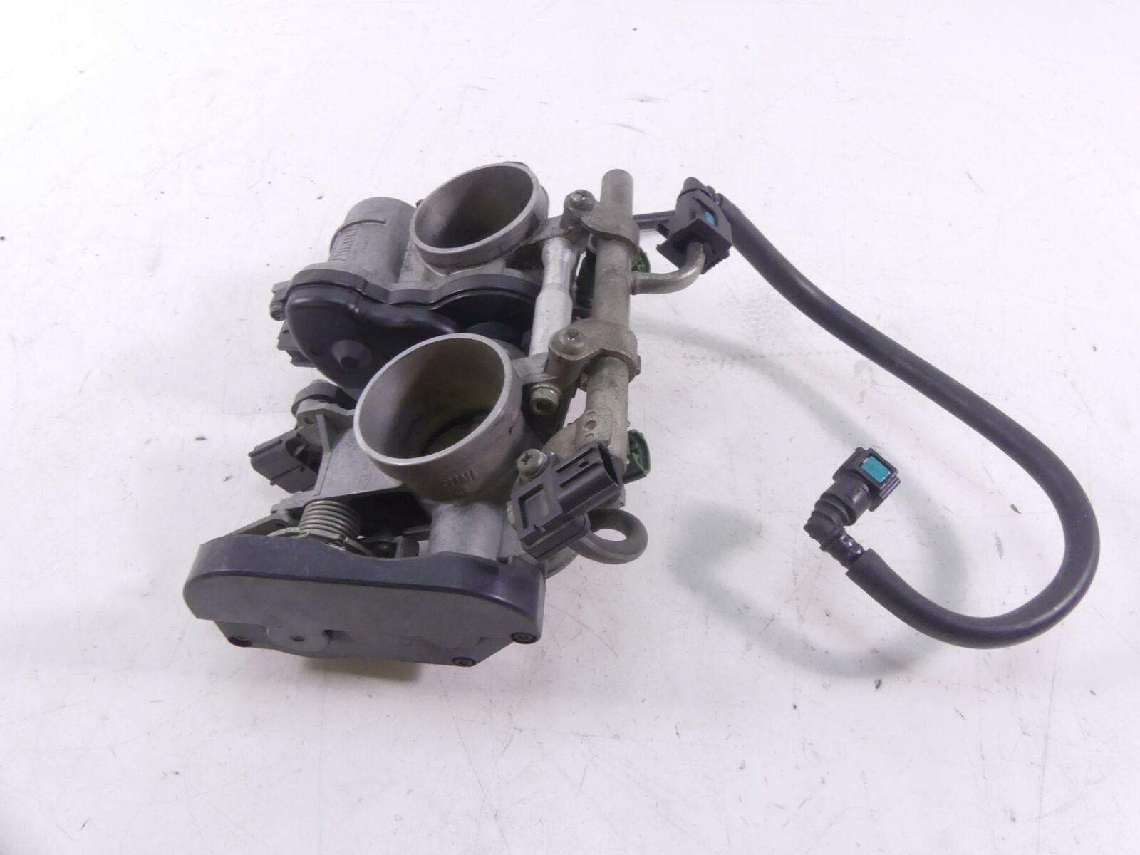 2012 Yamaha XT1200 Super Tenere CA Mikuni Throttle Body Injectors 23P-13750-21 {{ shop.shopifyCountryName }} - Mototech271