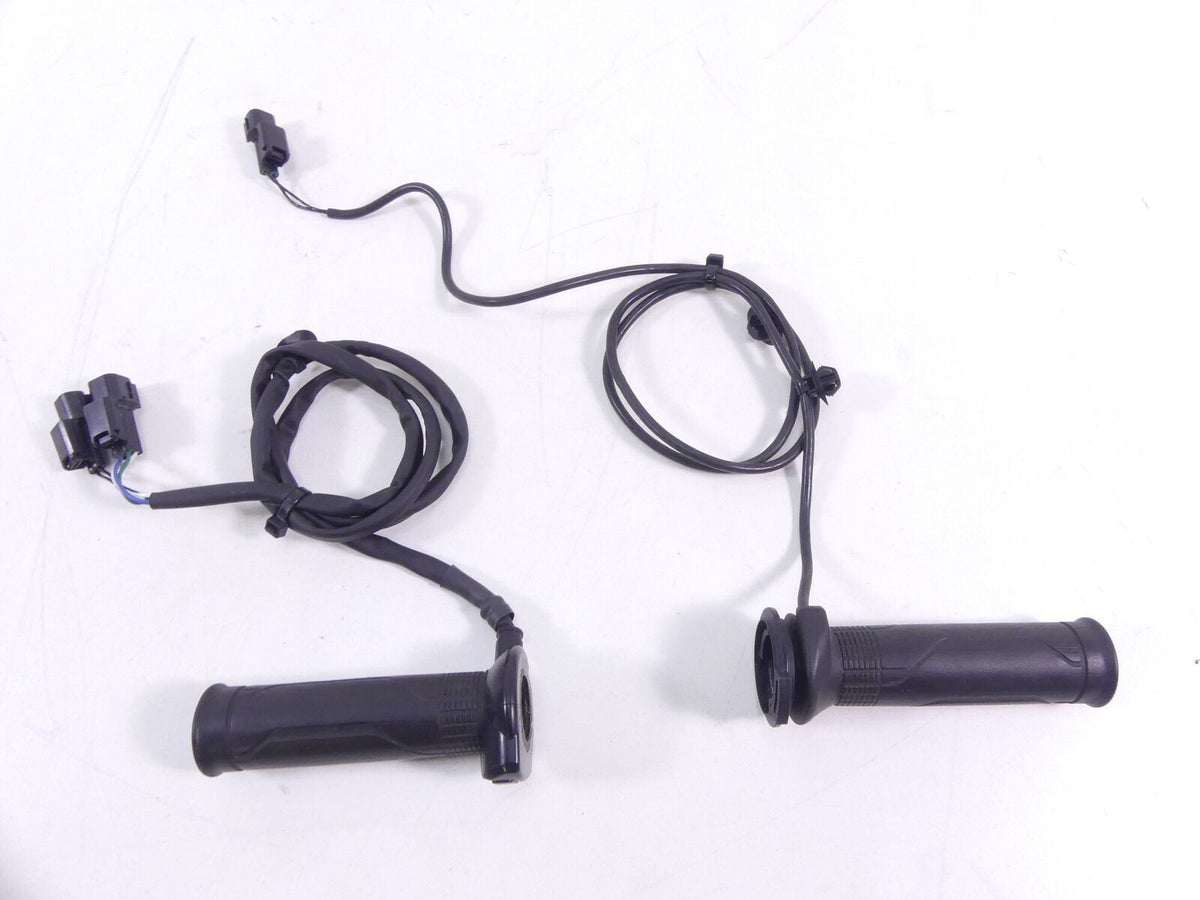 2018 Honda CRF1000 Africa Twin Heated Hand Grip Set / Grip Heater 08t71-mkk-d00 {{ shop.shopifyCountryName }} - Mototech271