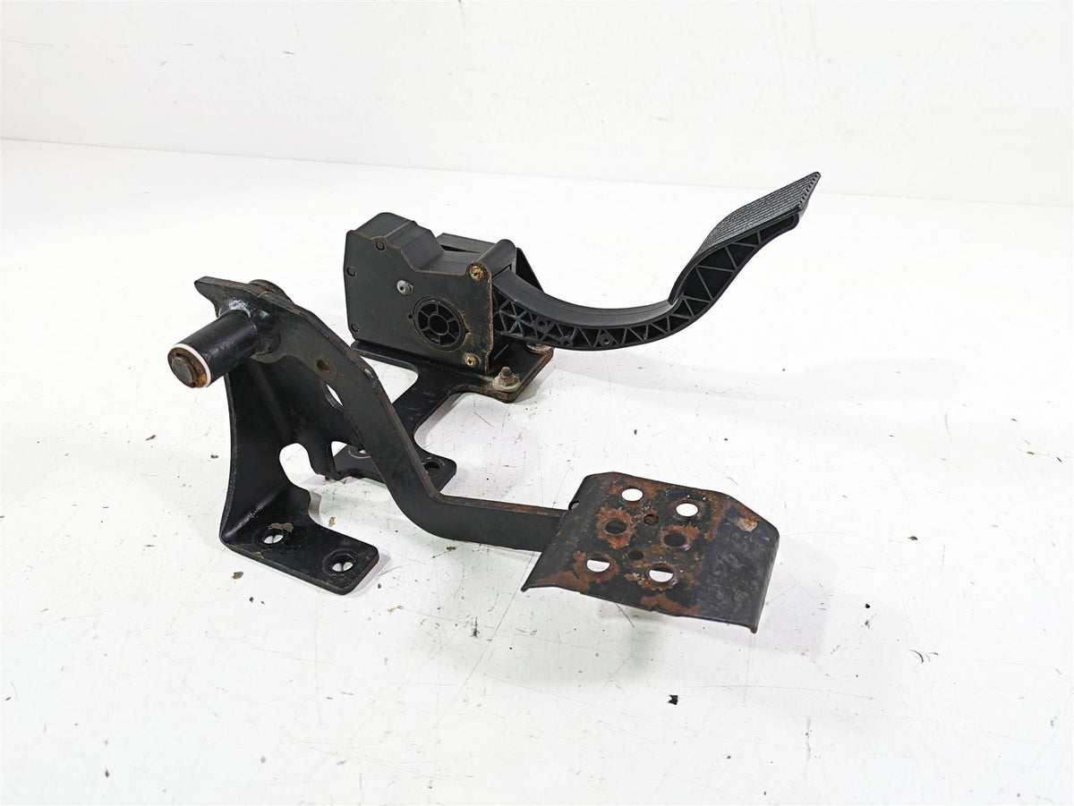 2020 Polaris RZR 900 S Brake & Accelerate Pedal Set 1021765 4014042 {{ shop.shopifyCountryName }} - Mototech271