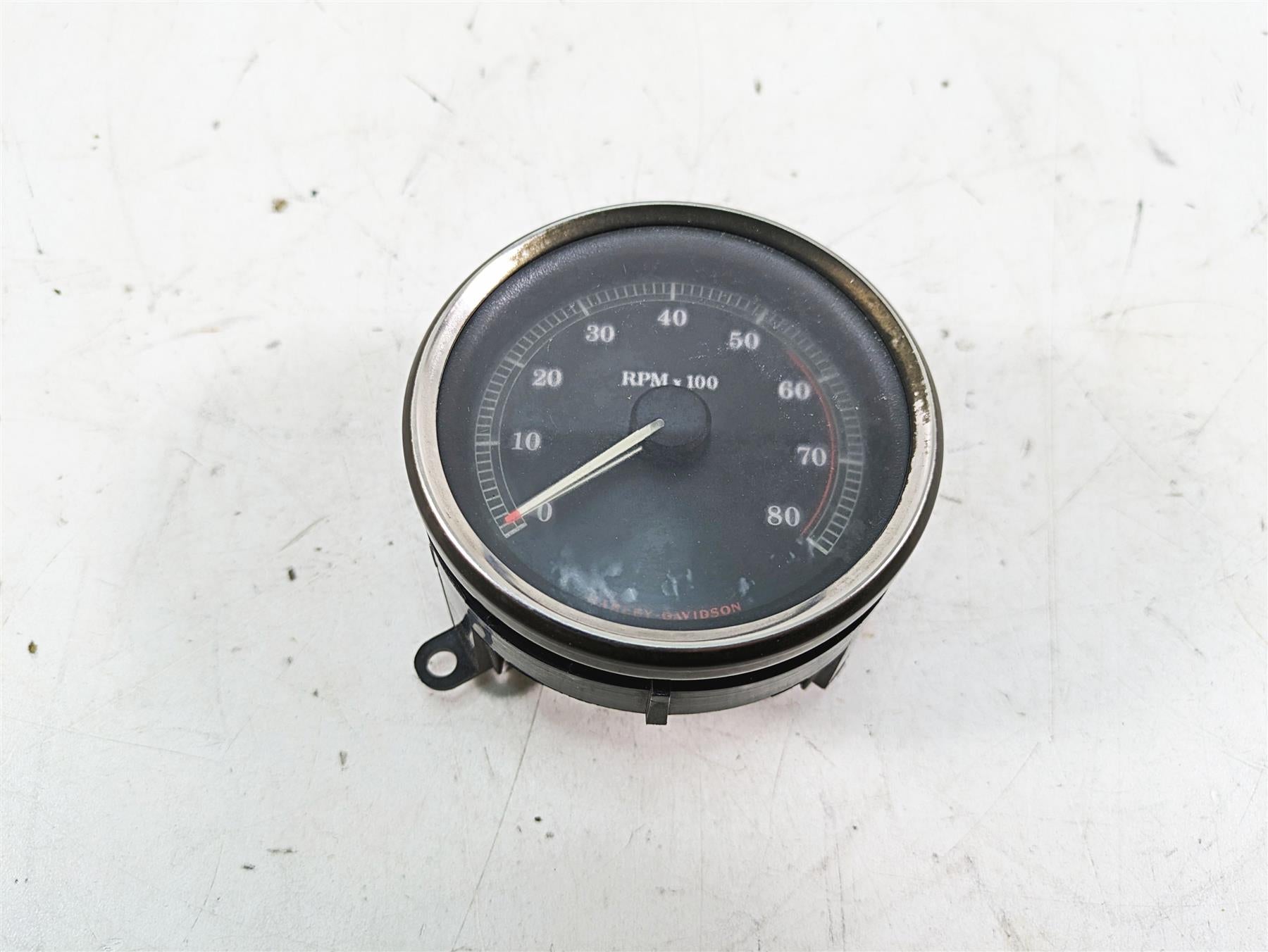 2009 Harley Touring FLHTCU Electra Glide Tachometer Tacho Gauge - Read 67348-04D {{ shop.shopifyCountryName }} - Mototech271