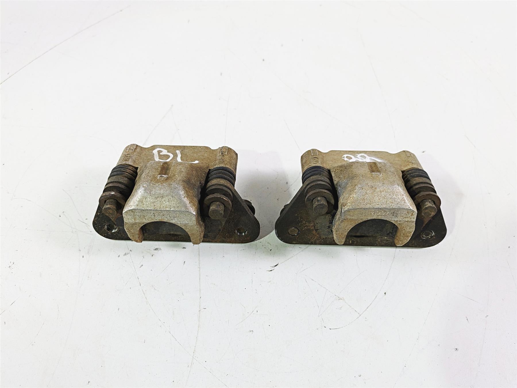 2022 Polaris Ranger 1000 Premium Rear Brake Caliper Set 1914103 1914104 {{ shop.shopifyCountryName }} - Mototech271