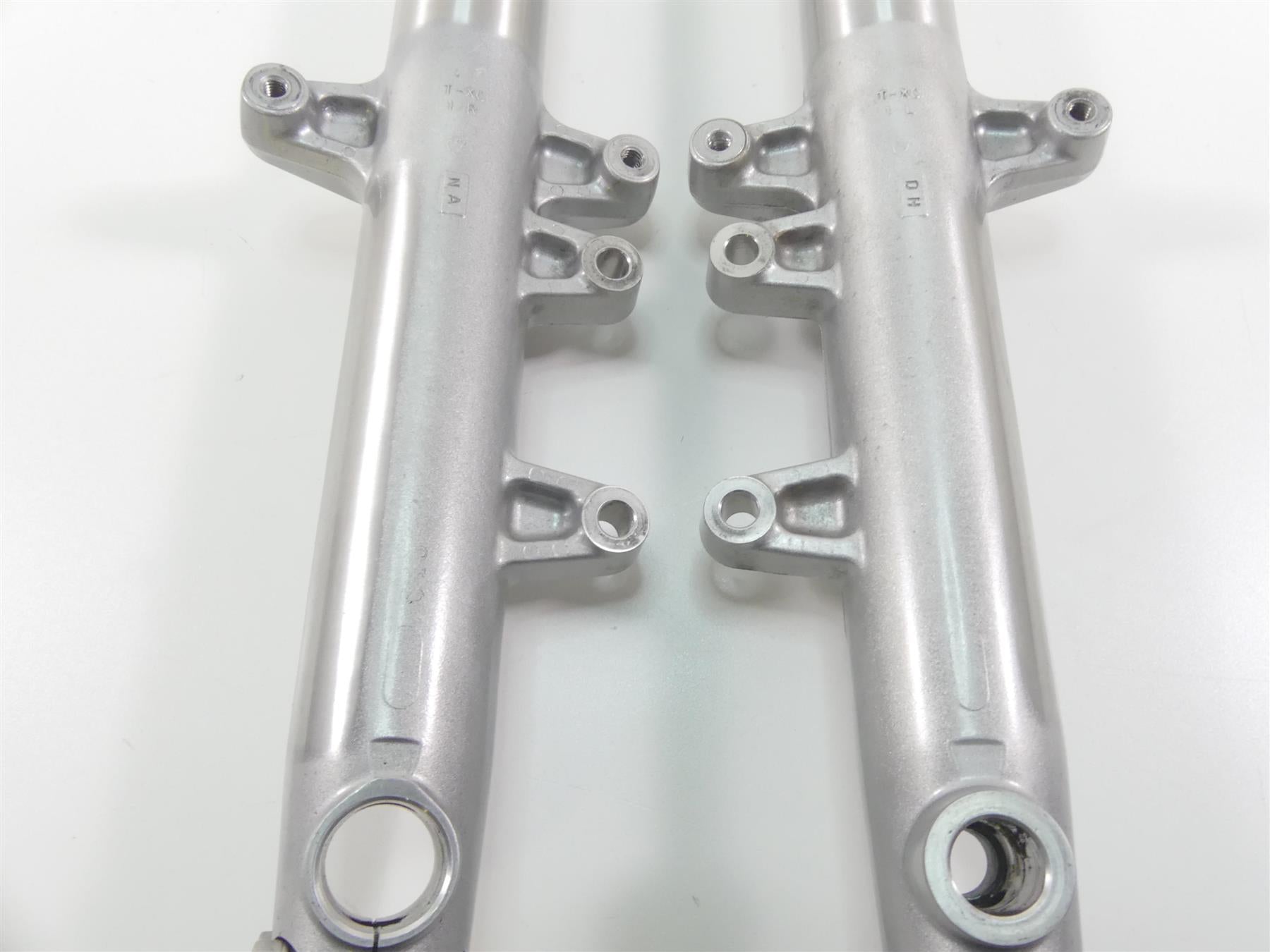 2013 Triumph Rocket 3 Touring Straight Front 43mm Fork Leg Set T2045441 T2045443 {{ shop.shopifyCountryName }} - Mototech271