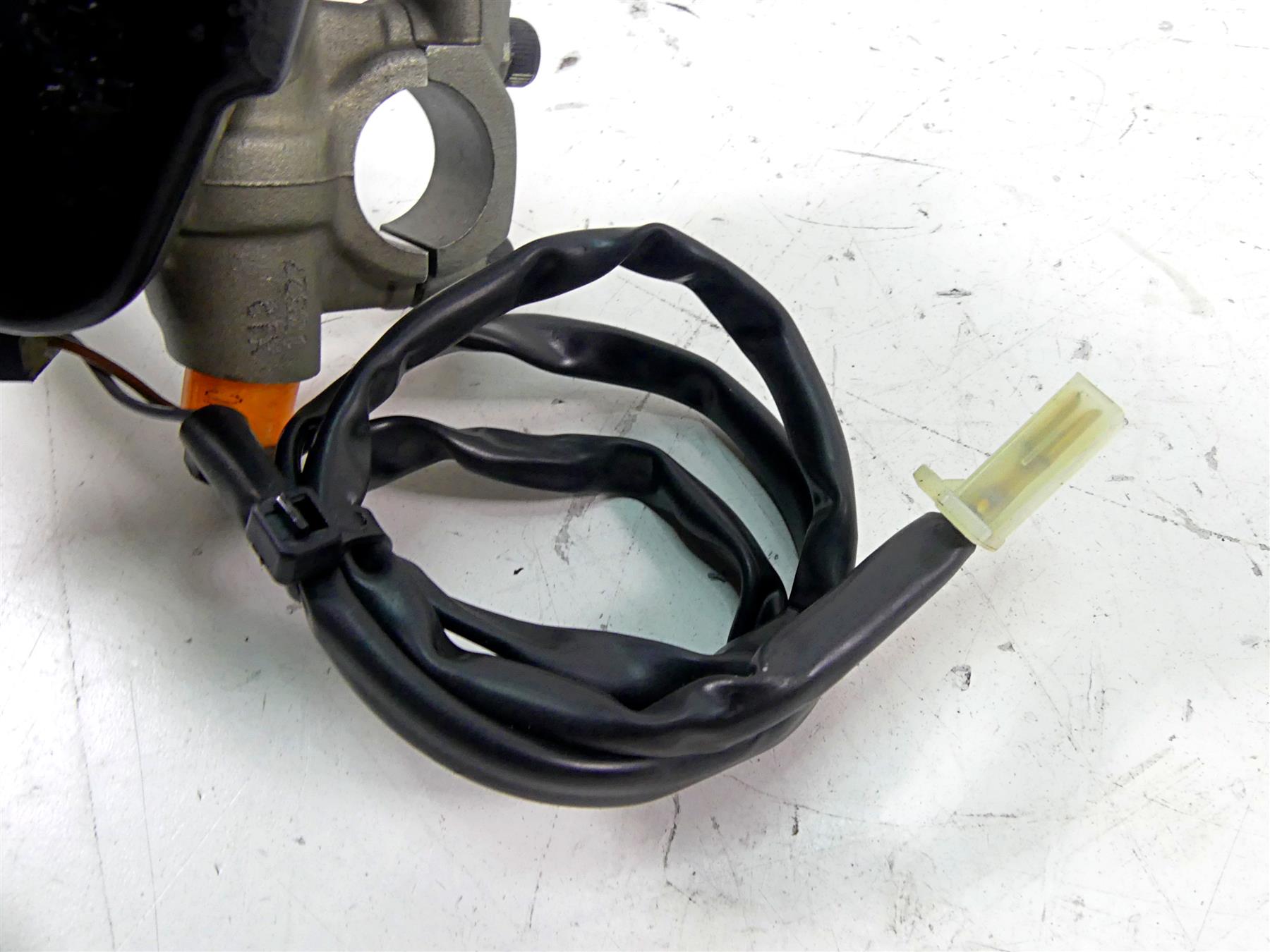 2013 Ducati Diavel Red Brembo Radial Front Brake Master Cylinder 62440661AB {{ shop.shopifyCountryName }} - Mototech271