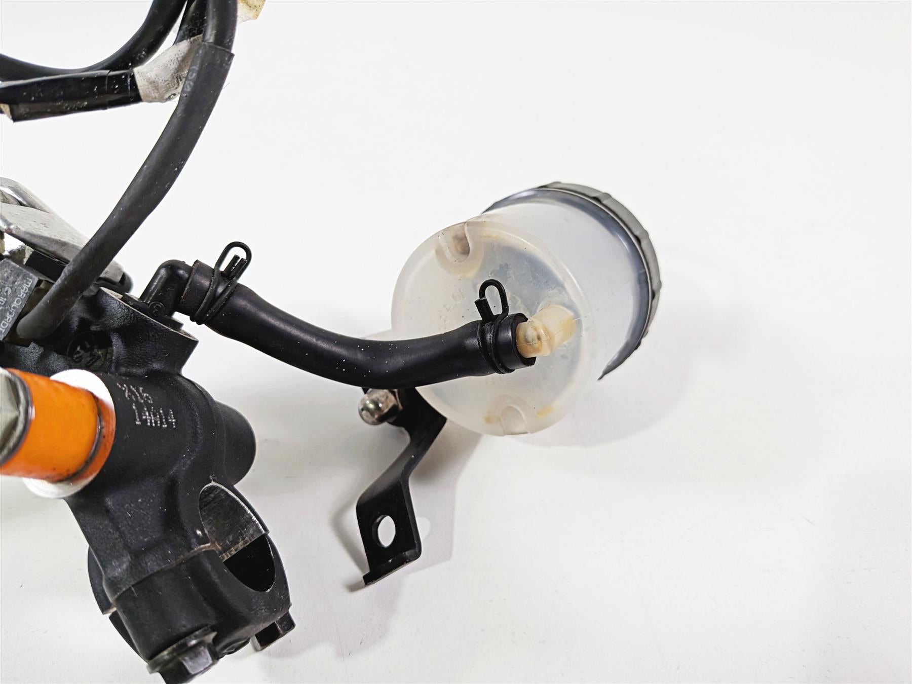 2014 Aprilia RSV4 RR Factory Front Brembo Radial Brake Master Cylinder B044584 {{ shop.shopifyCountryName }} - Mototech271
