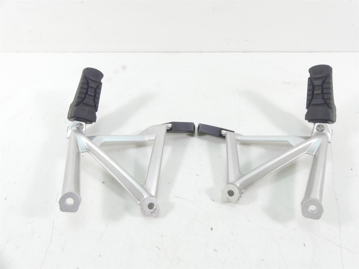 2016 BMW R1200GS K50 Rear Passenger Footpeg Footrest Set 46718528793 46718528794 {{ shop.shopifyCountryName }} - Mototech271