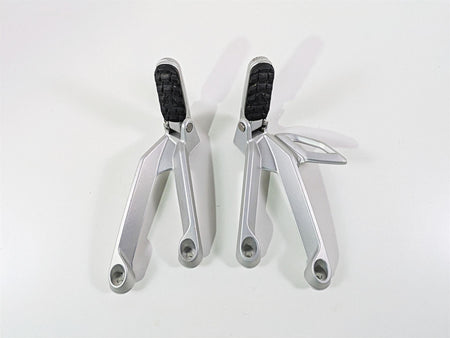 2024 Triumph Tiger 900 GT Rear Passenger Footpeg Rest Set T2082284 T2082359 {{ shop.shopifyCountryName }} - Mototech271