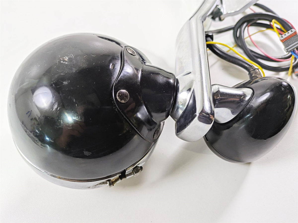 2018 Harley FLHCS Softail Heritage 115th Front Blinker Spot Light -Read 67800823 {{ shop.shopifyCountryName }} - Mototech271