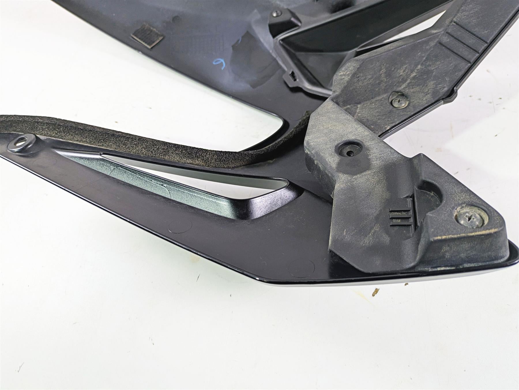 2020 Suzuki V-Strom 1050 XT Left Front Main Side Cover Fairing -Read 94430-06L00 {{ shop.shopifyCountryName }} - Mototech271