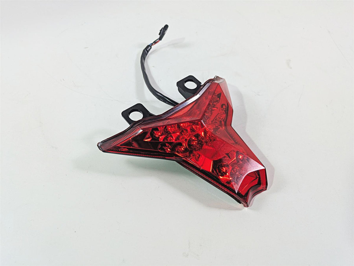 2016 Kawasaki ZX10R Ninja Rear Taillight Tail Lamp - Read 23025-0332 23025-0377 {{ shop.shopifyCountryName }} - Mototech271