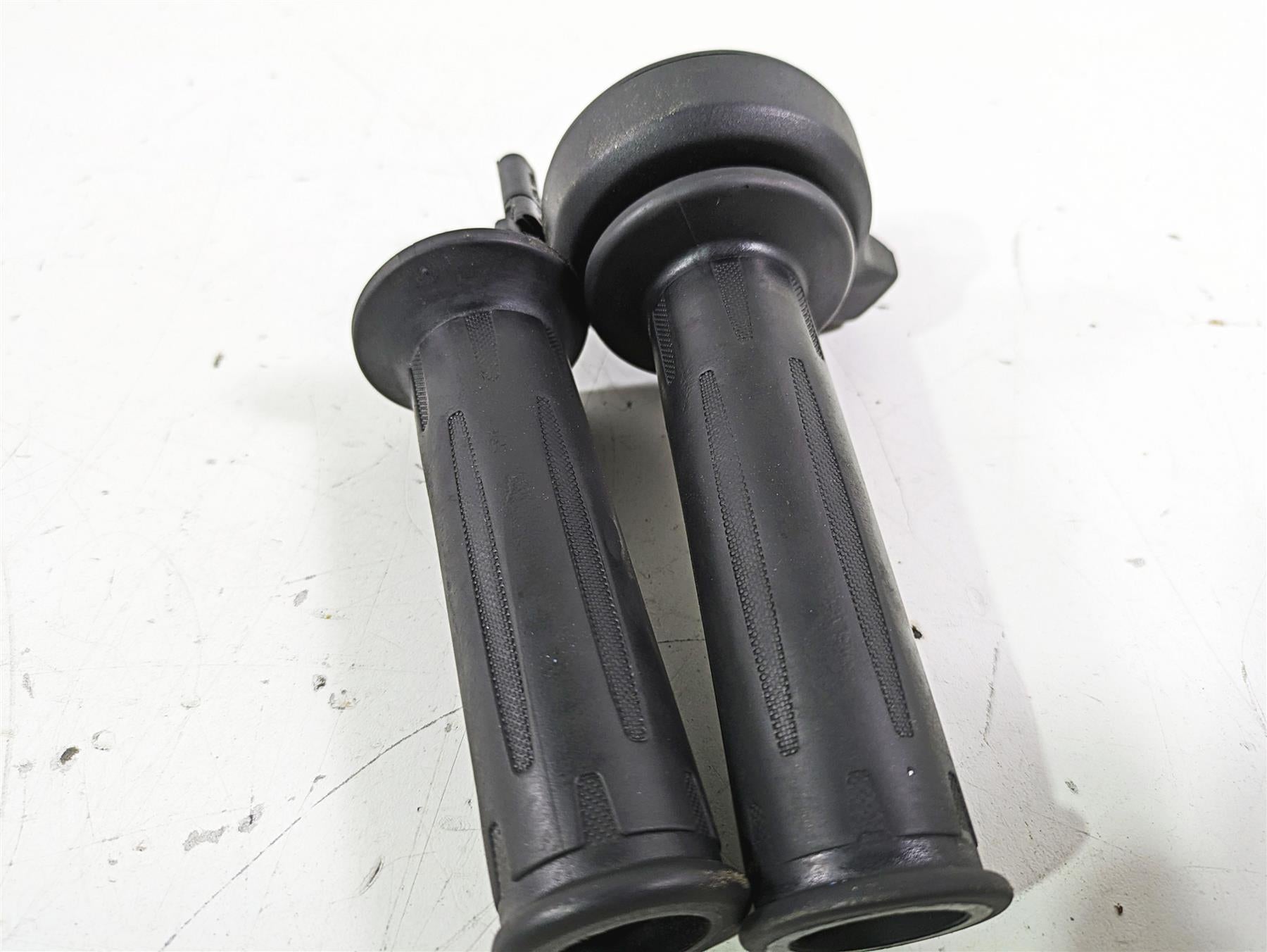 2014 BMW R1200 RT RTW K52 Heated Grips E-Throttle Control Set 61318522472 {{ shop.shopifyCountryName }} - Mototech271