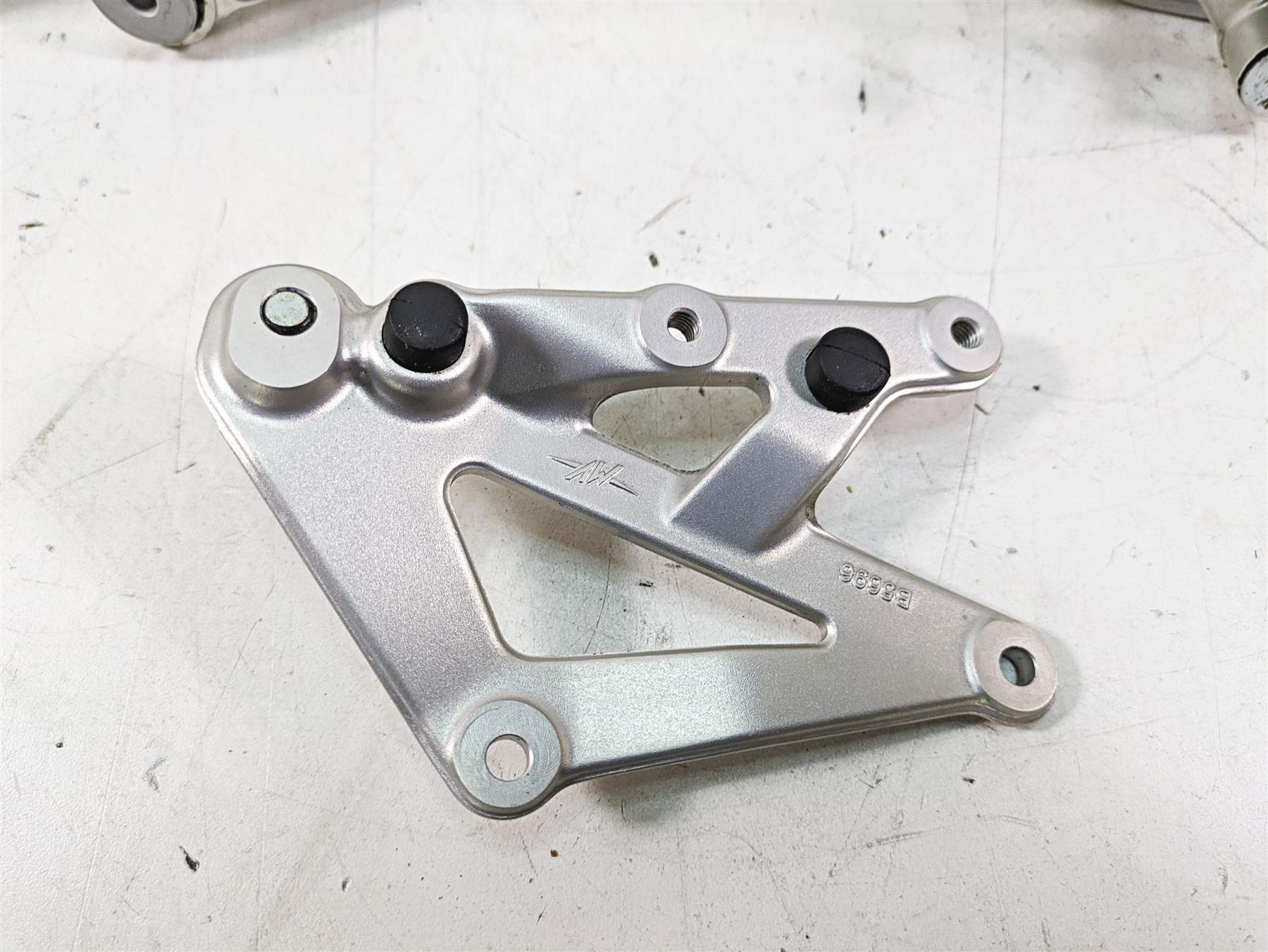 2013 MV Agusta F3 675 ERA Front Footpeg Foot Peg Shift Brake Lever Set 8000B7474 {{ shop.shopifyCountryName }} - Mototech271