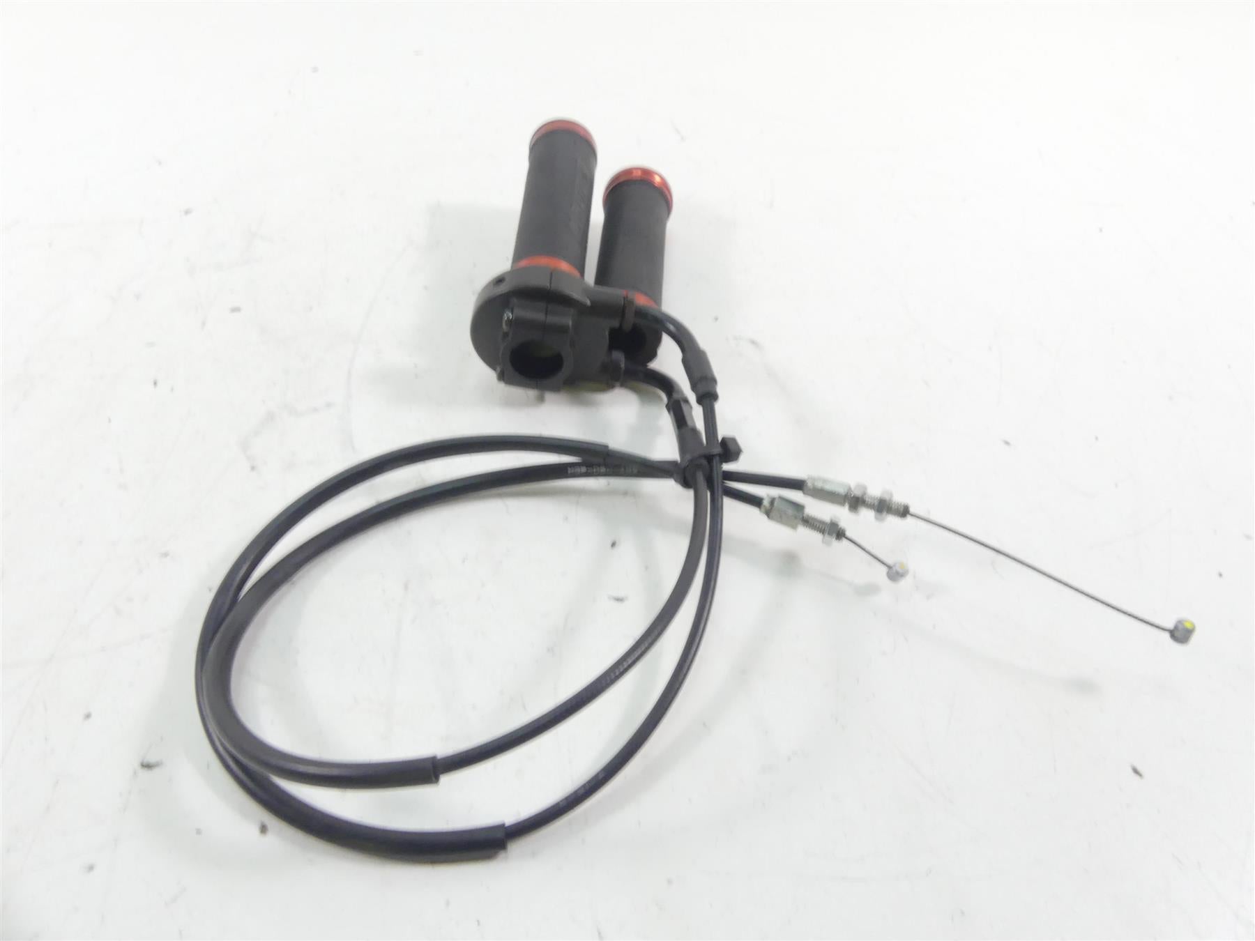 2015 Honda CBR1000 RR SC59 Right Hand Throttle Grip 53140-MCF-305 53140-MCF-000 {{ shop.shopifyCountryName }} - Mototech271