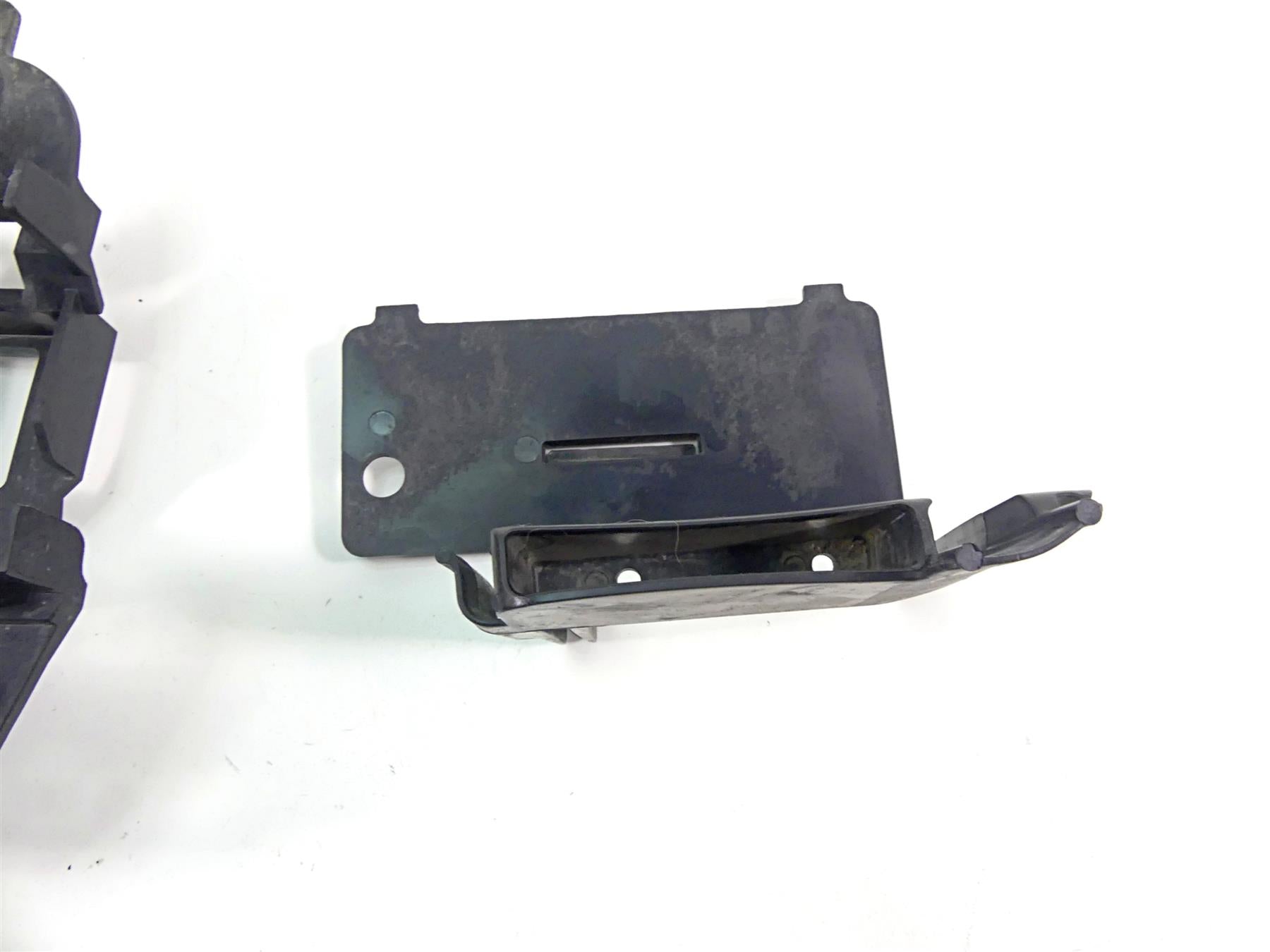 2016 Harley Softail FLS Slim Electric Holder Battery Stay Plastic Set 69201085 {{ shop.shopifyCountryName }} - Mototech271