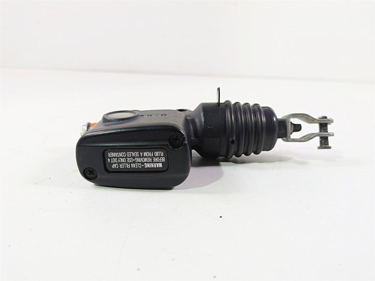 2020 Harley Softail FXST Standard Rear Brake Master Cylinder 5/8" 41700460 {{ shop.shopifyCountryName }} - Mototech271
