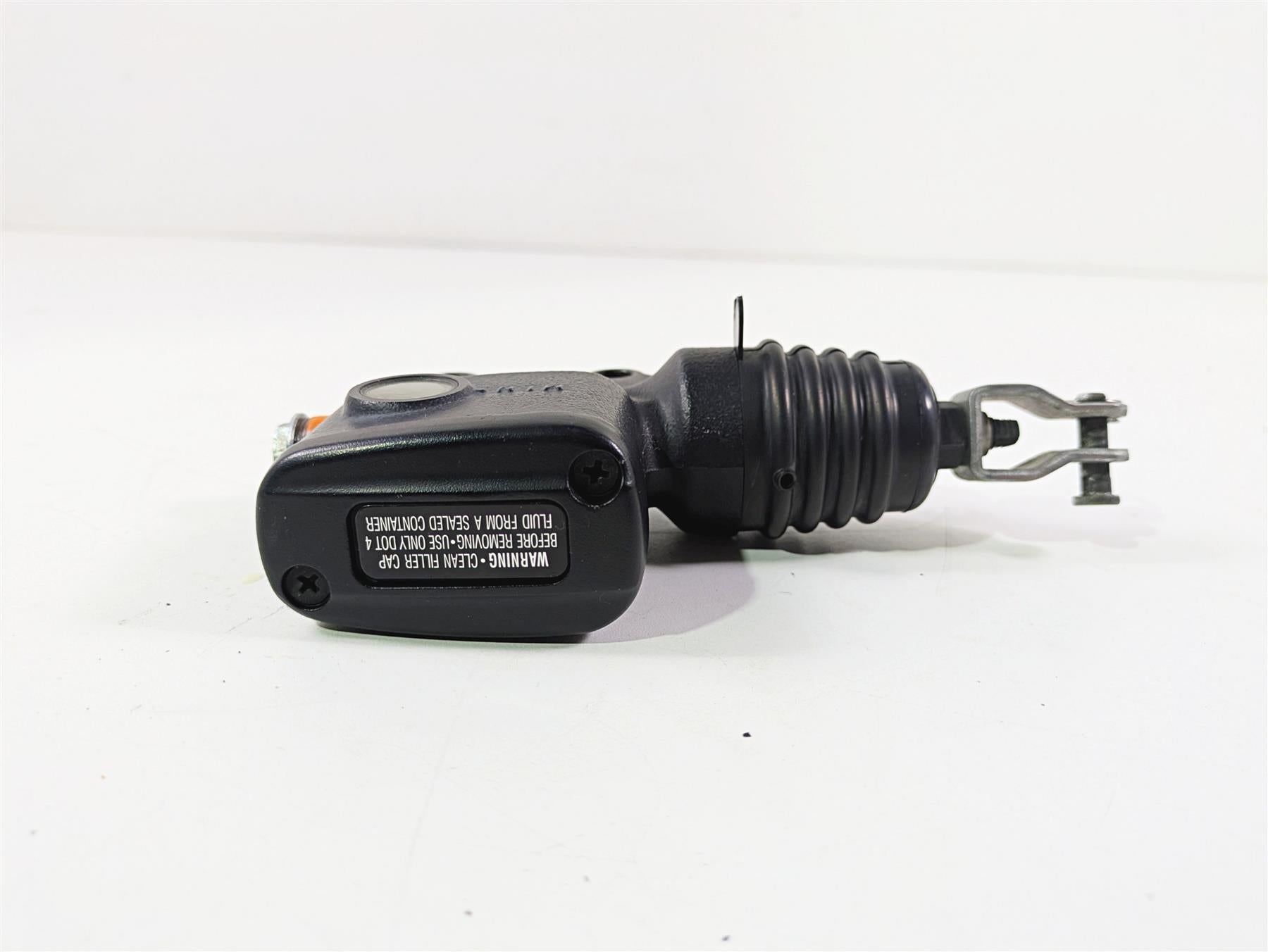 2020 Harley Softail FXST Standard Rear Brake Master Cylinder 5/8" 41700460 {{ shop.shopifyCountryName }} - Mototech271