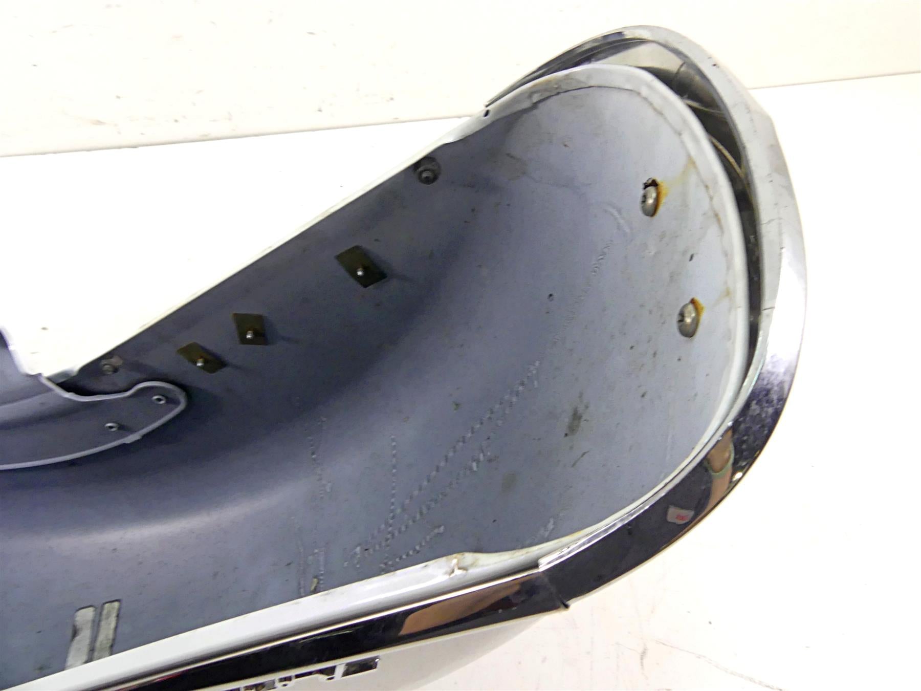 2010 Harley Touring FLHRC Road King Front Fender White Ice Pearl -Read 59087-00B {{ shop.shopifyCountryName }} - Mototech271