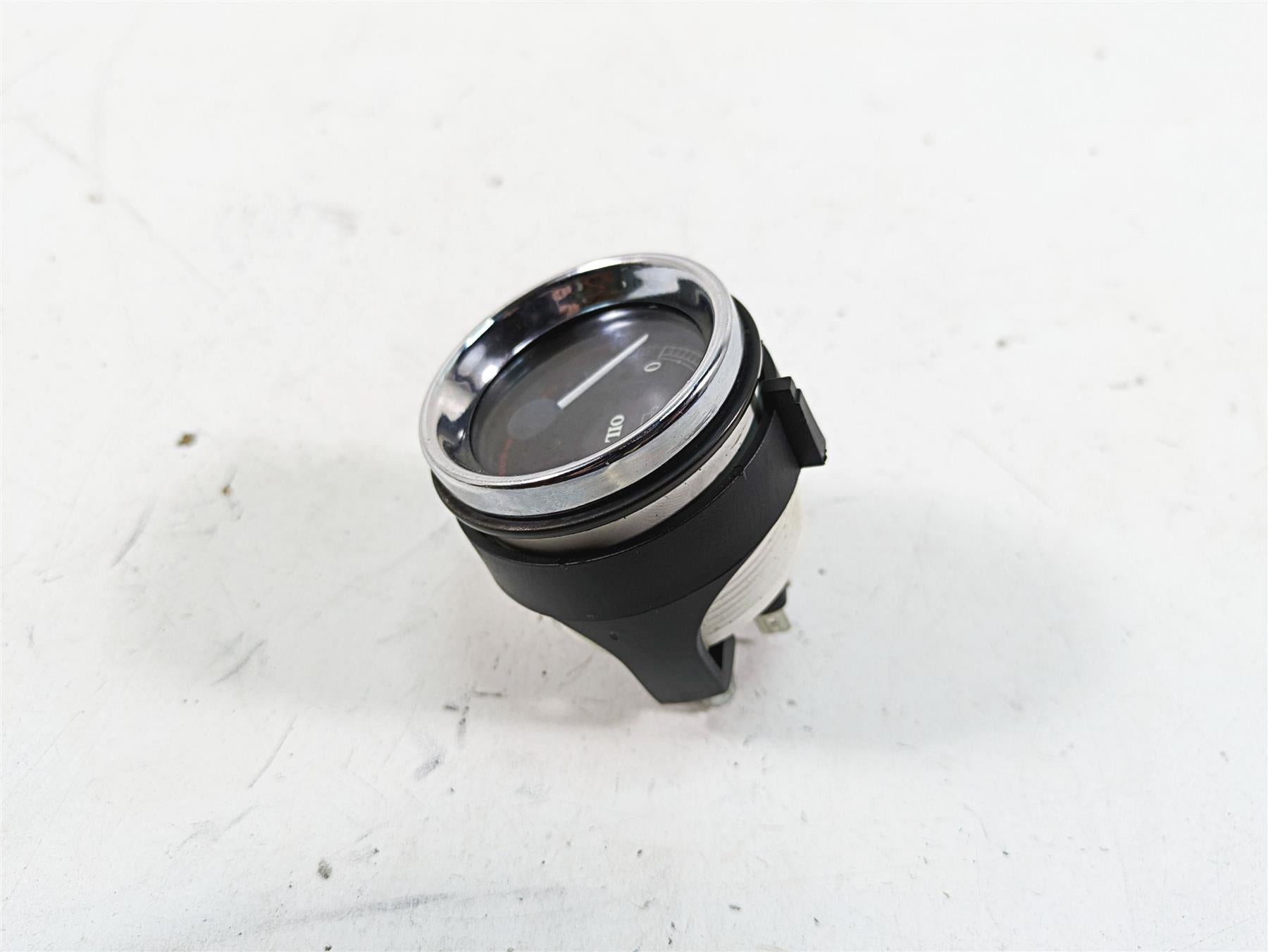 2010 Harley Touring FLHTCU Electra Glide Oil Pressure Gauge Instrument 75032-99B {{ shop.shopifyCountryName }} - Mototech271