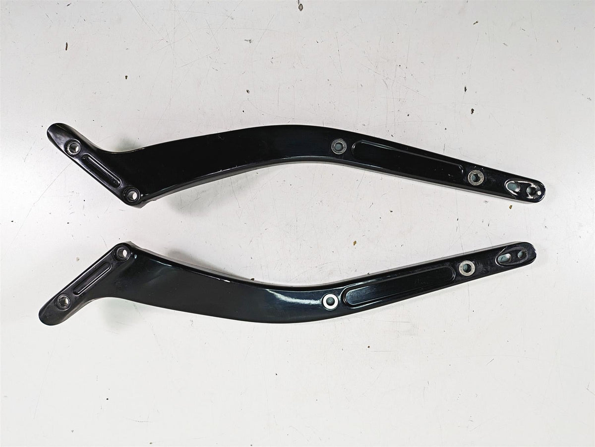 2020 Harley Softail FXBB Street Bob Rear Fender Braces Struts 59500422 59500423 {{ shop.shopifyCountryName }} - Mototech271