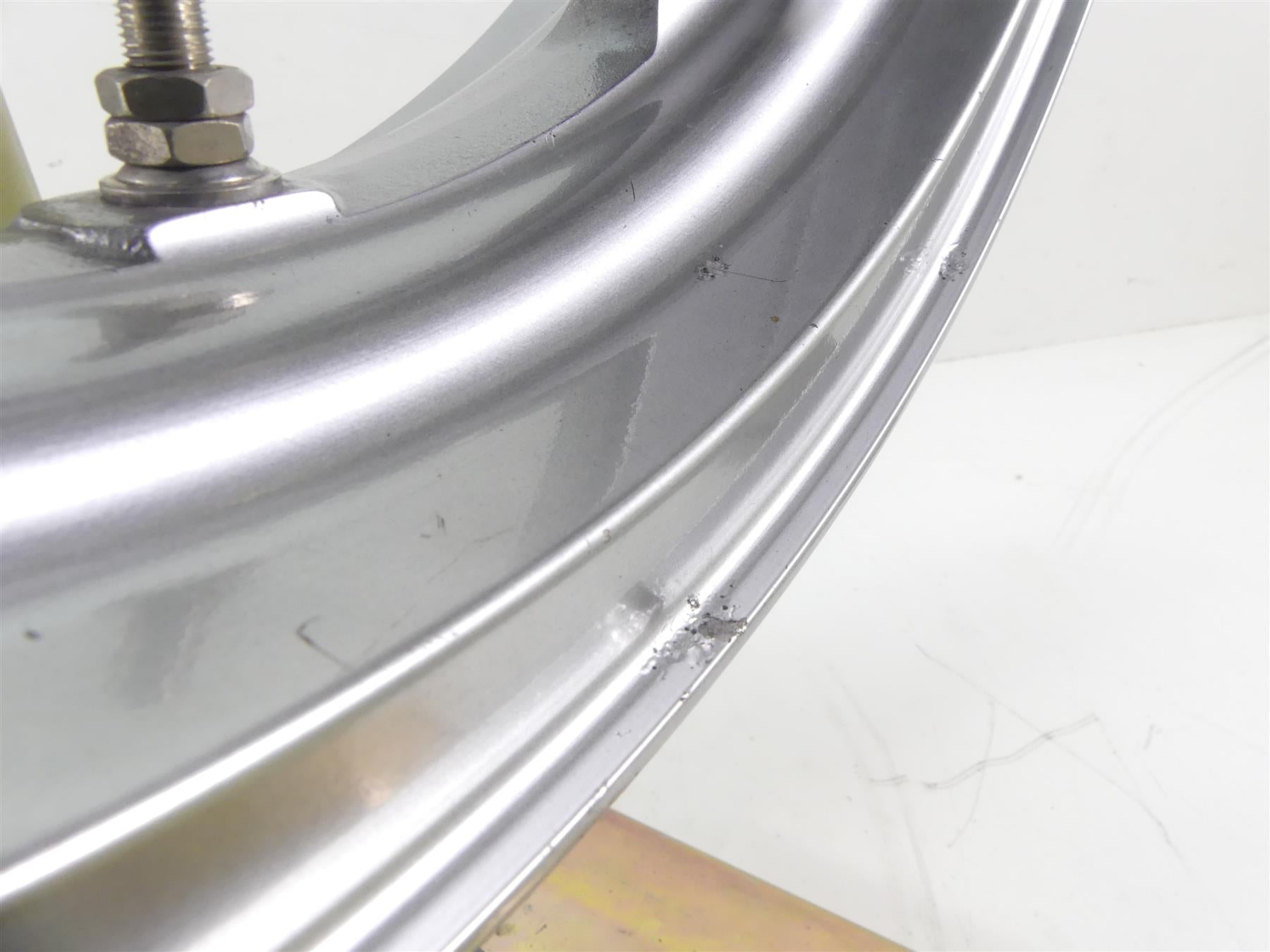 2004 Kawasaki VN1600 Meanstreak Straight Front Wheel Rim 17x3.5 41073-0006-496 {{ shop.shopifyCountryName }} - Mototech271