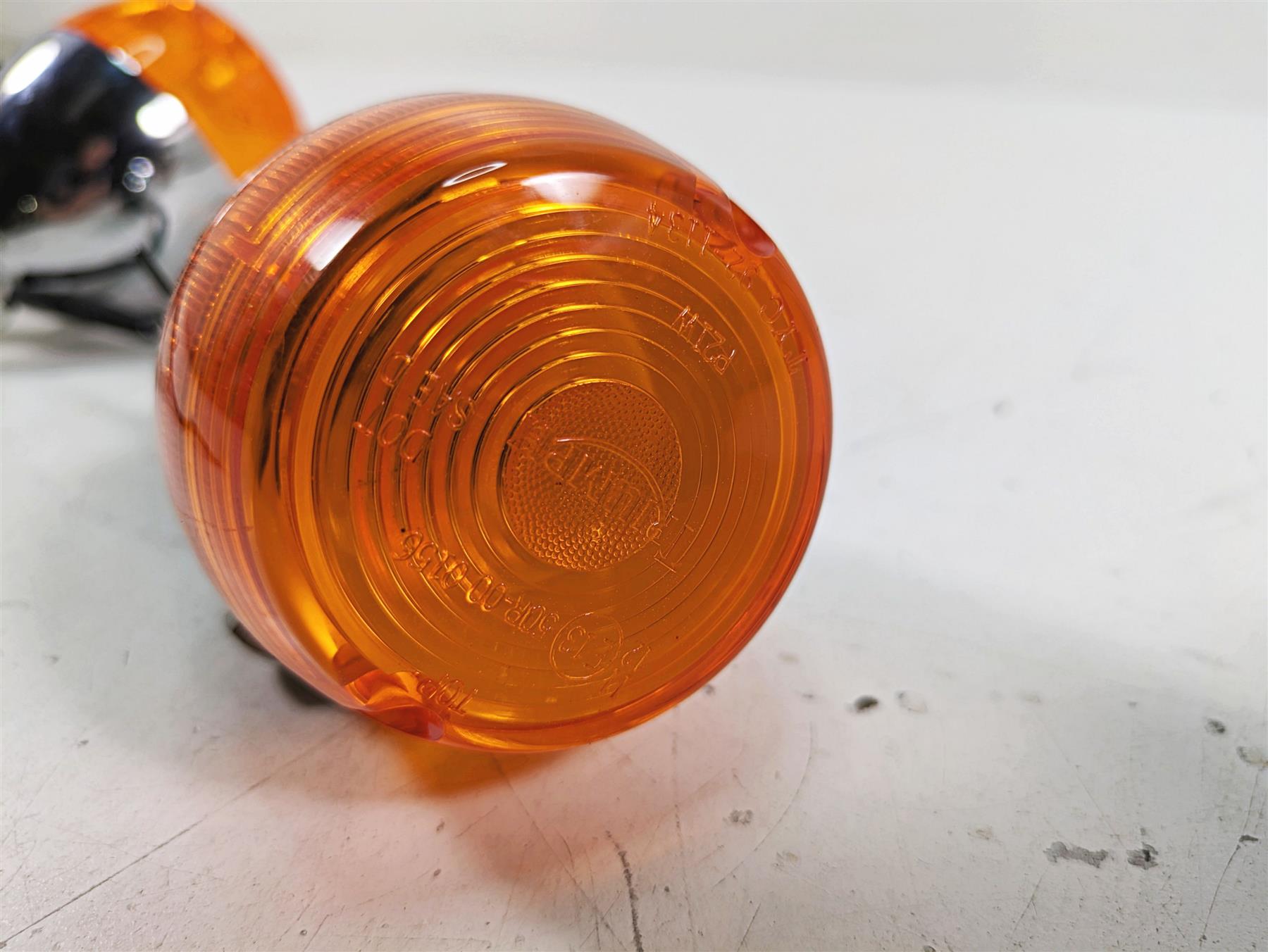 2011 Triumph America Front Blinker Turn Signal Set T2700234 {{ shop.shopifyCountryName }} - Mototech271