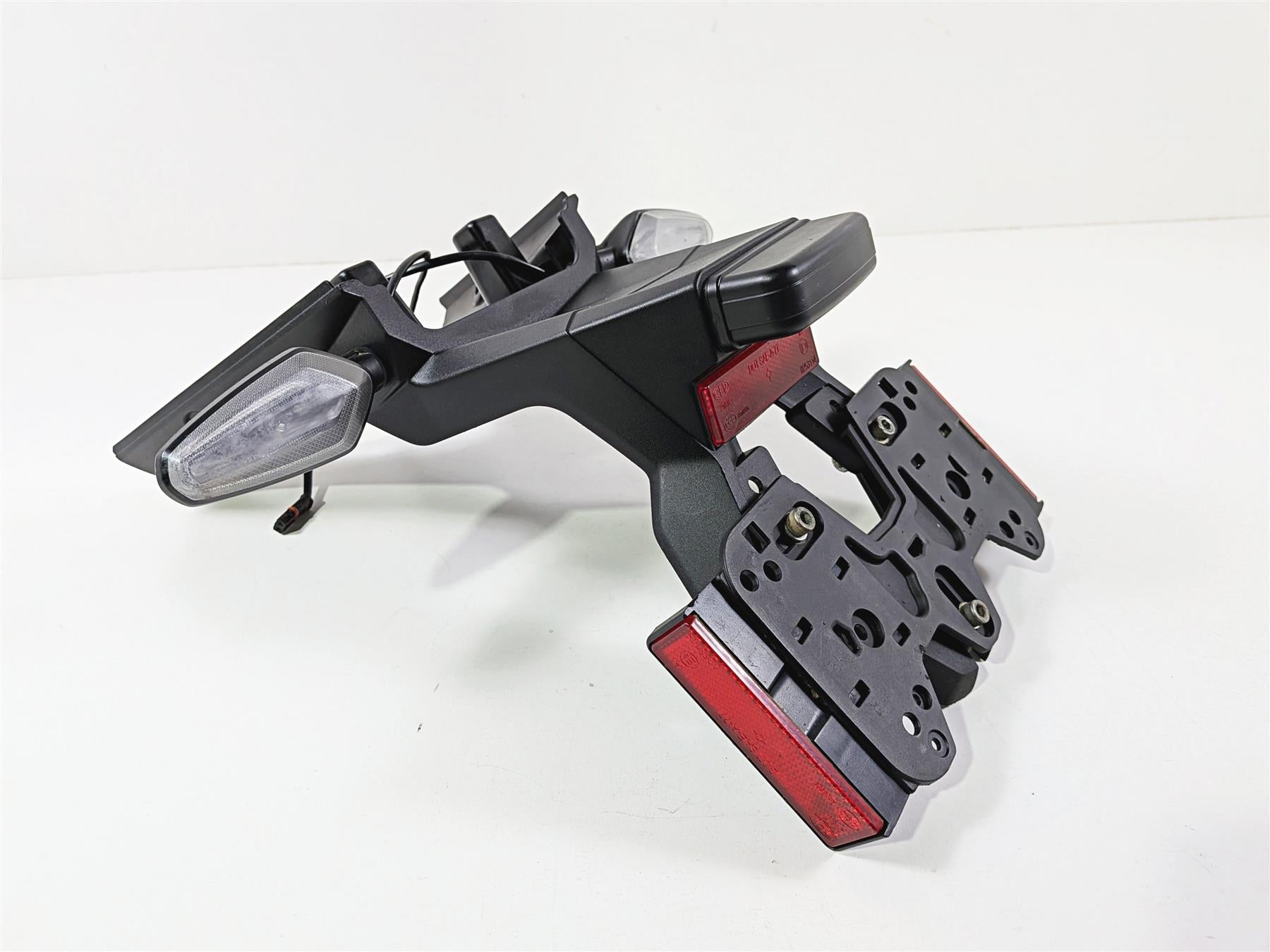 2023 BMW F850GS K81 License Plate Holder Rear Led Blinker Turn Signal 46628564642 {{ shop.shopifyCountryName }} - Mototech271