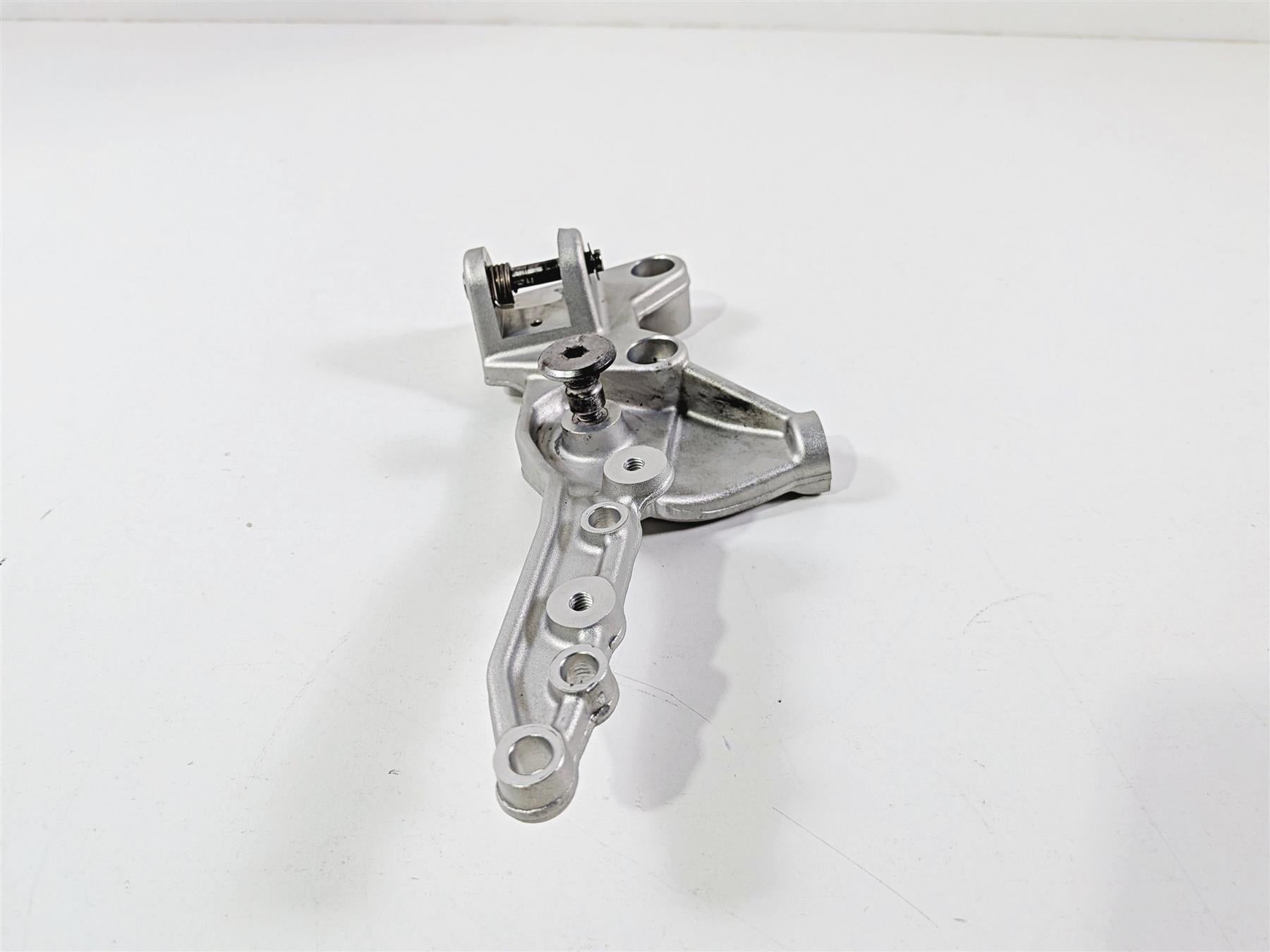 2022 Triumph Tiger 900 GT Pro Right Front Foot Peg Mount T2082358 {{ shop.shopifyCountryName }} - Mototech271