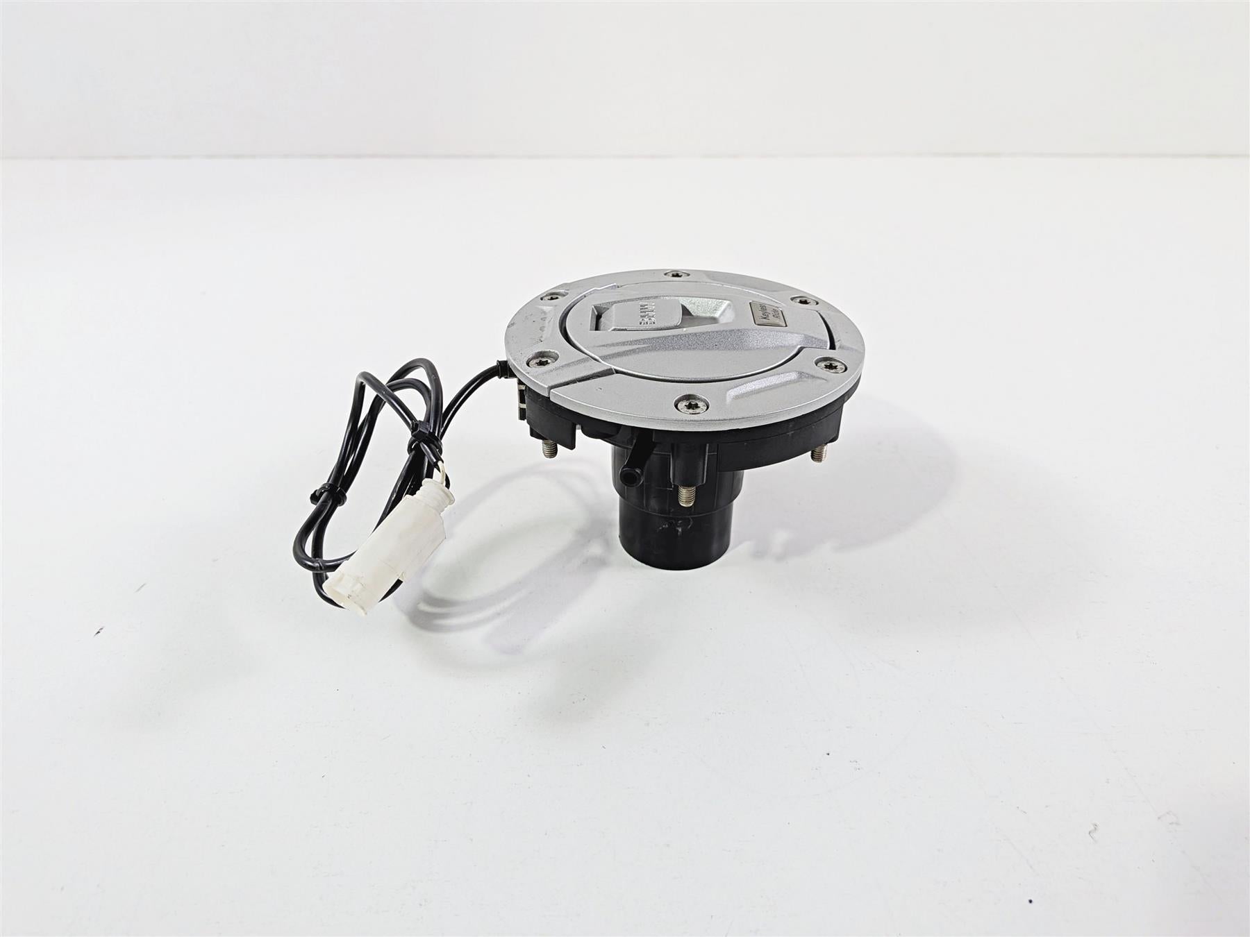 2023 BMW R1250RT RTP K52 Keyless Fuel Gas Petrol Cap 8552106 16118552106 {{ shop.shopifyCountryName }} - Mototech271