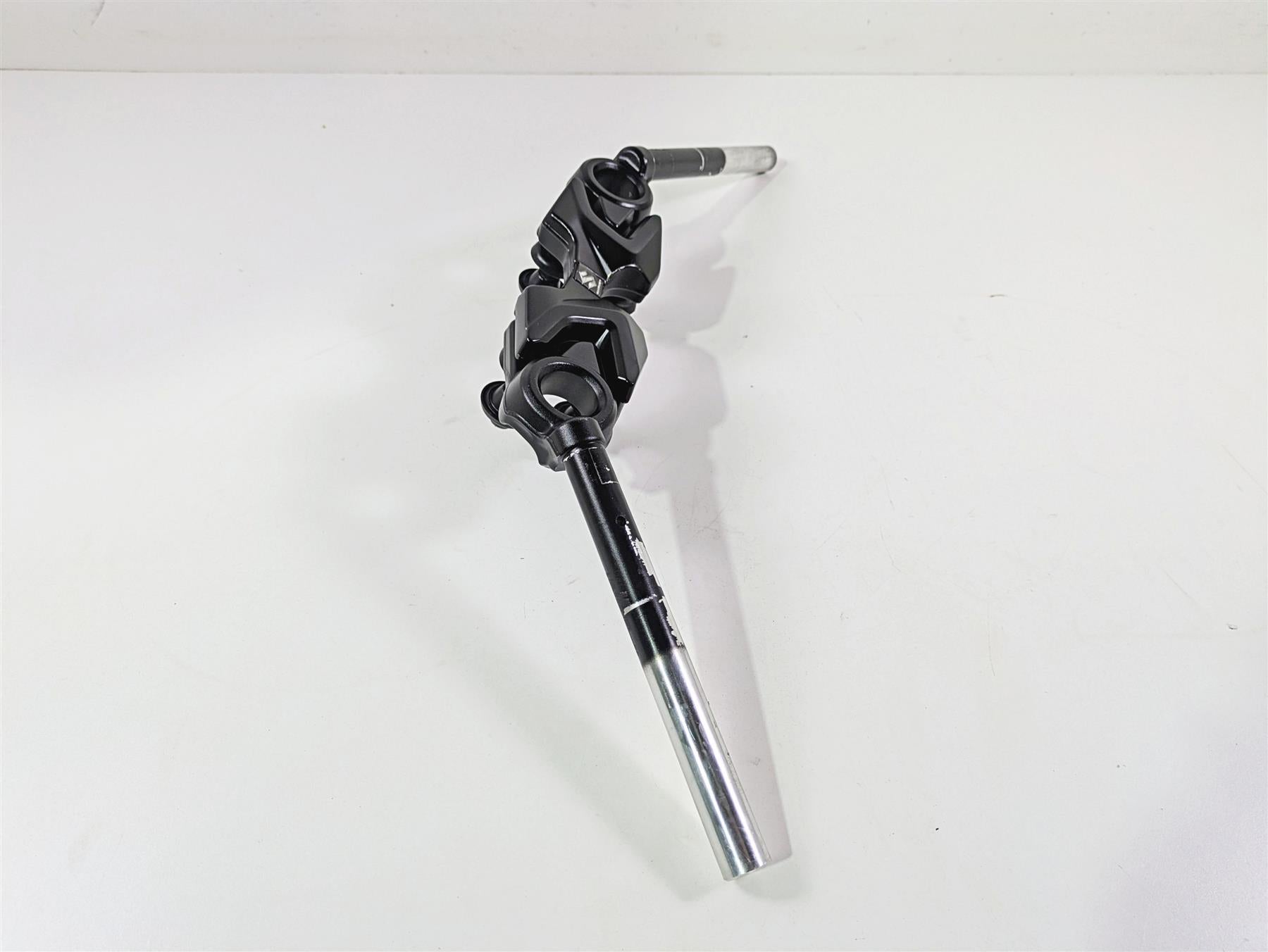 2023 Suzuki GSX1300 RR Hayabusa Handlebar + Mount Set 56111-10L00 {{ shop.shopifyCountryName }} - Mototech271