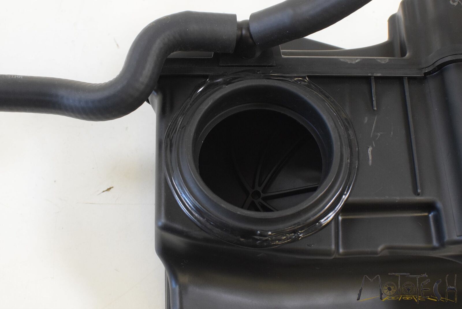 2019 Indian Scout Airbox Air Box Cleaner Breather Filter Housing 5453256-01 {{ shop.shopifyCountryName }} - Mototech271