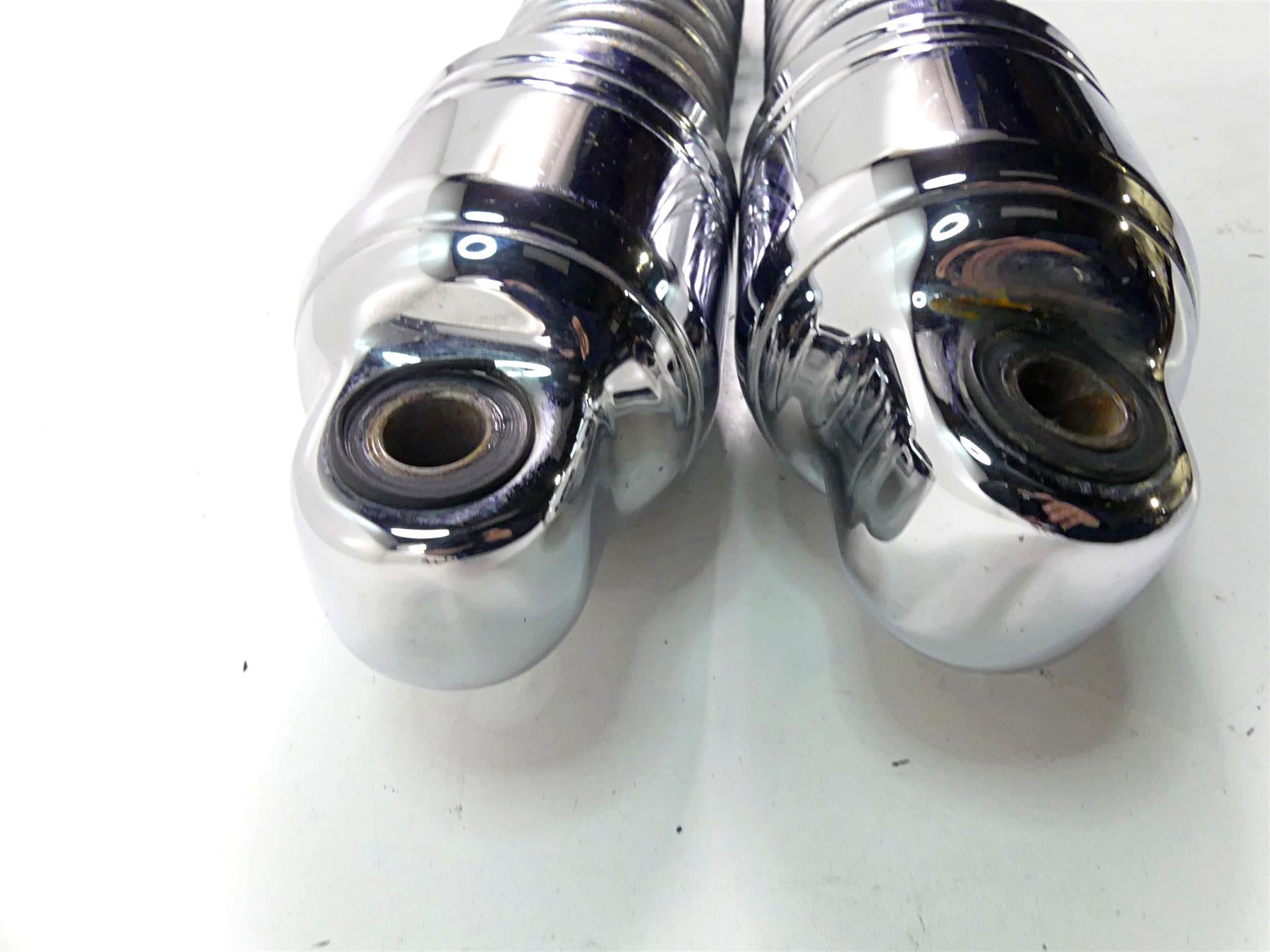 2005 Harley VRSCSE CVO V-Rod 13" Rear Suspension Shock Set 52558-05 {{ shop.shopifyCountryName }} - Mototech271