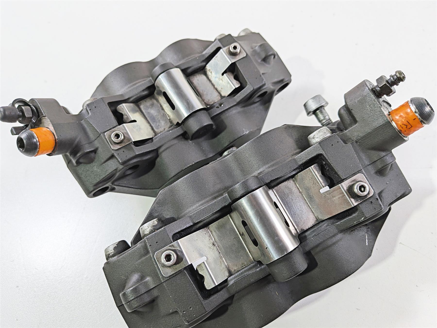 2002 BMW K1200LT 89V3 Integral ABS Front Brake Caliper Set Tokico 34117722525 {{ shop.shopifyCountryName }} - Mototech271