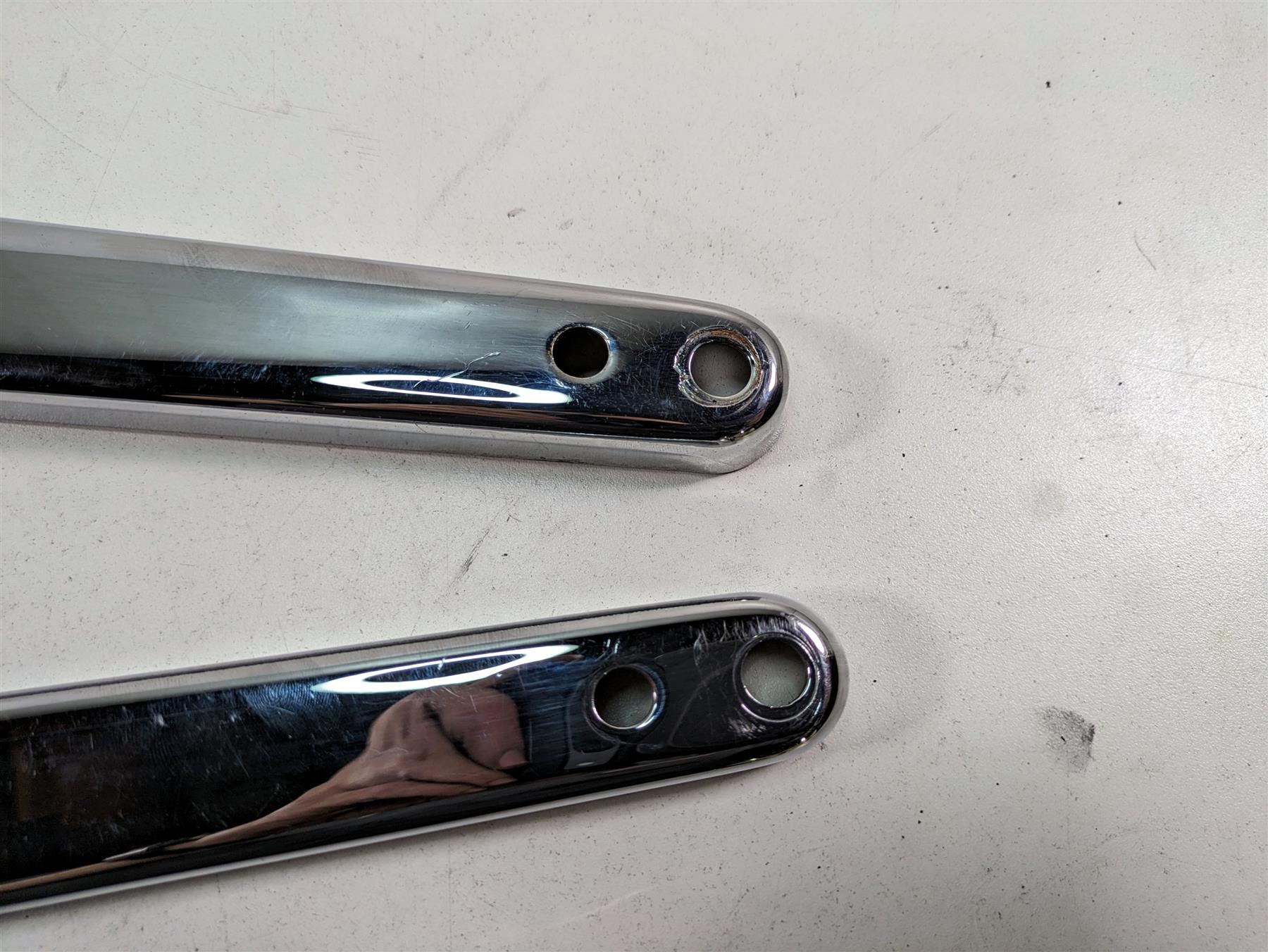 2000 Harley Dyna FXDL Low Rider Rear Fender Struts Braces L 59171-96 R 59138-96 {{ shop.shopifyCountryName }} - Mototech271