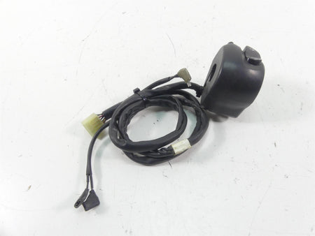 2008 Yamaha FZ1 Fazer Left Hand Blinker Light Control Switch 3C3-83972-00-00 {{ shop.shopifyCountryName }} - Mototech271
