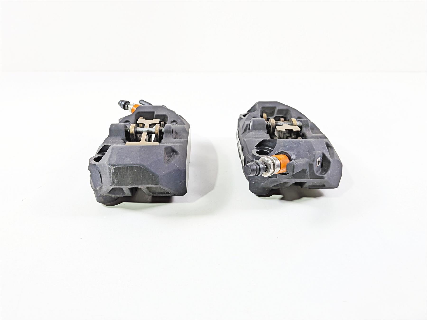 2023 BMW R1250RT RTP K52 Front Brembo Brake Caliper Set 34118556206 34118556205 {{ shop.shopifyCountryName }} - Mototech271