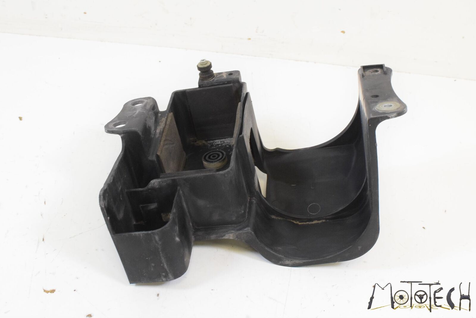 2014 Yamaha Raptor YFM700 R SEL Battery Tray Holder Carrier 1PE-H212B-00-00 {{ shop.shopifyCountryName }} - Mototech271