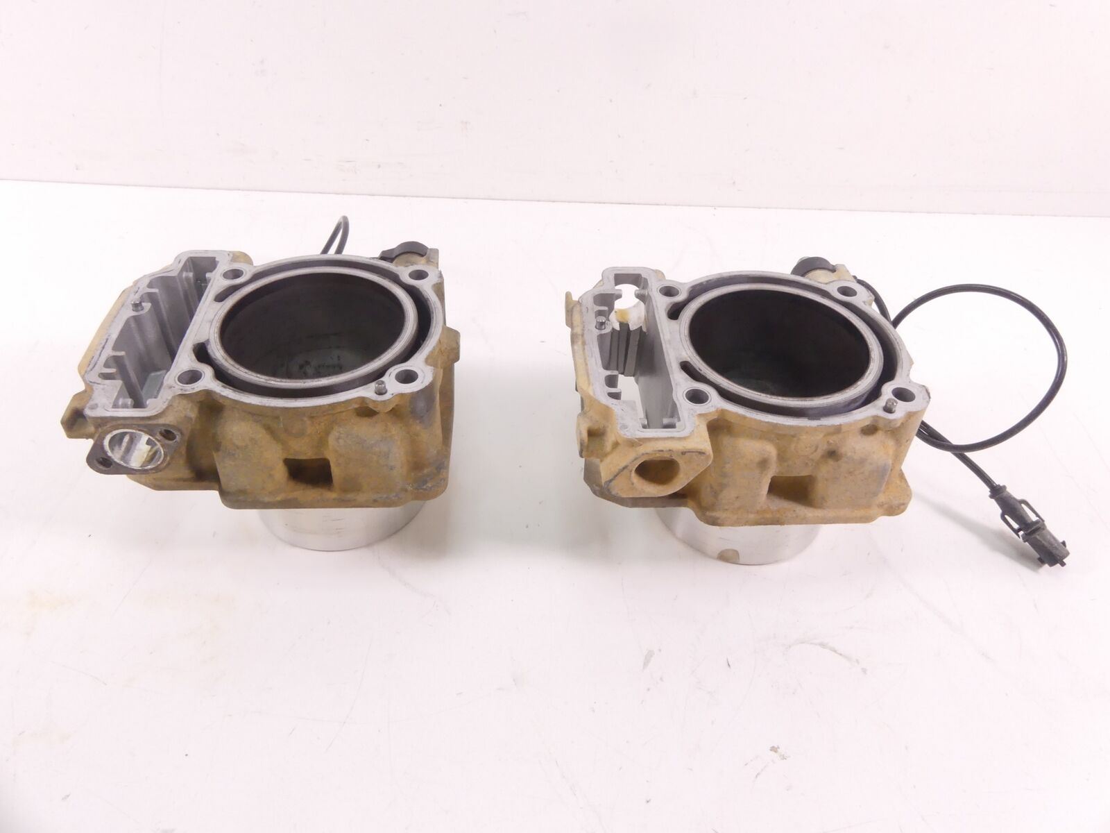 2014 Can-Am Maverick 1000R STD Piston Jug Cylinder Set 420413111 420413115 {{ shop.shopifyCountryName }} - Mototech271